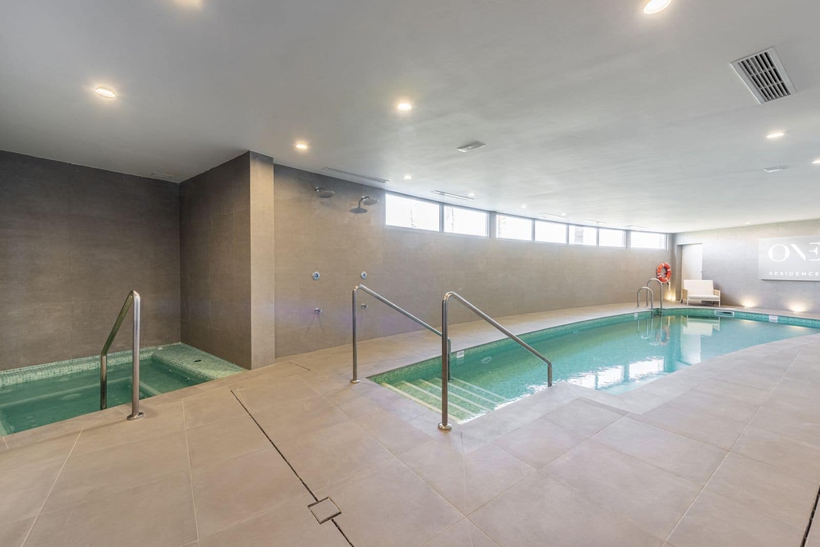 2 soverom Penthouse til salgs i La Cala de Mijas med svømmebasseng garasje - € 895 000 (Ref: 9977023)