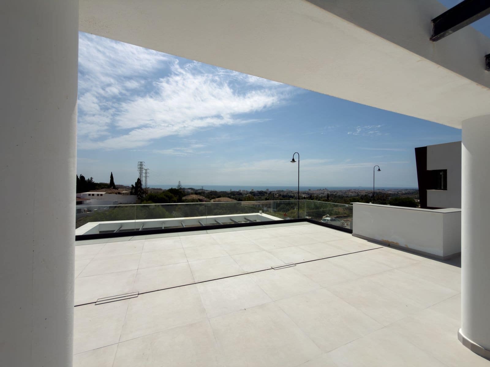 4 bedroom Villa for sale in Mijas with pool garage - € 1,030,000 (Ref: 9977024)