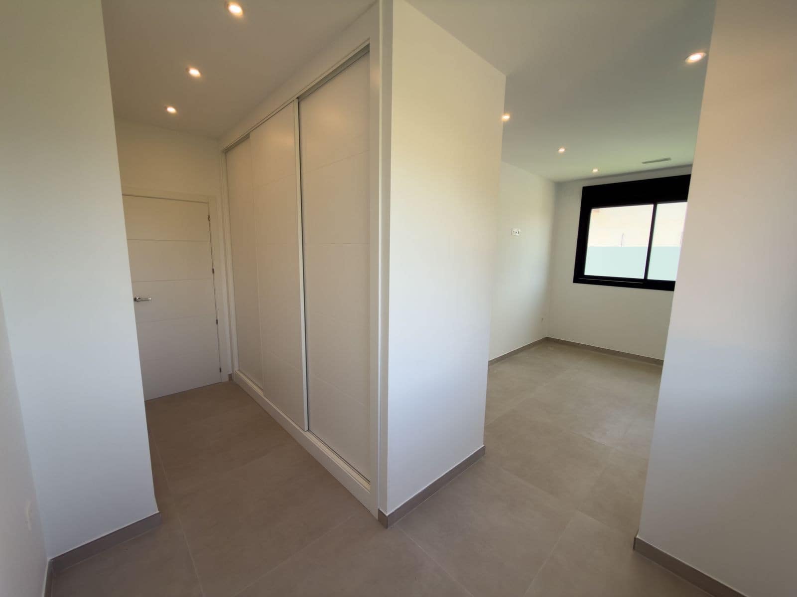 4 bedroom Villa for sale in Mijas with pool garage - € 1,030,000 (Ref: 9977024)