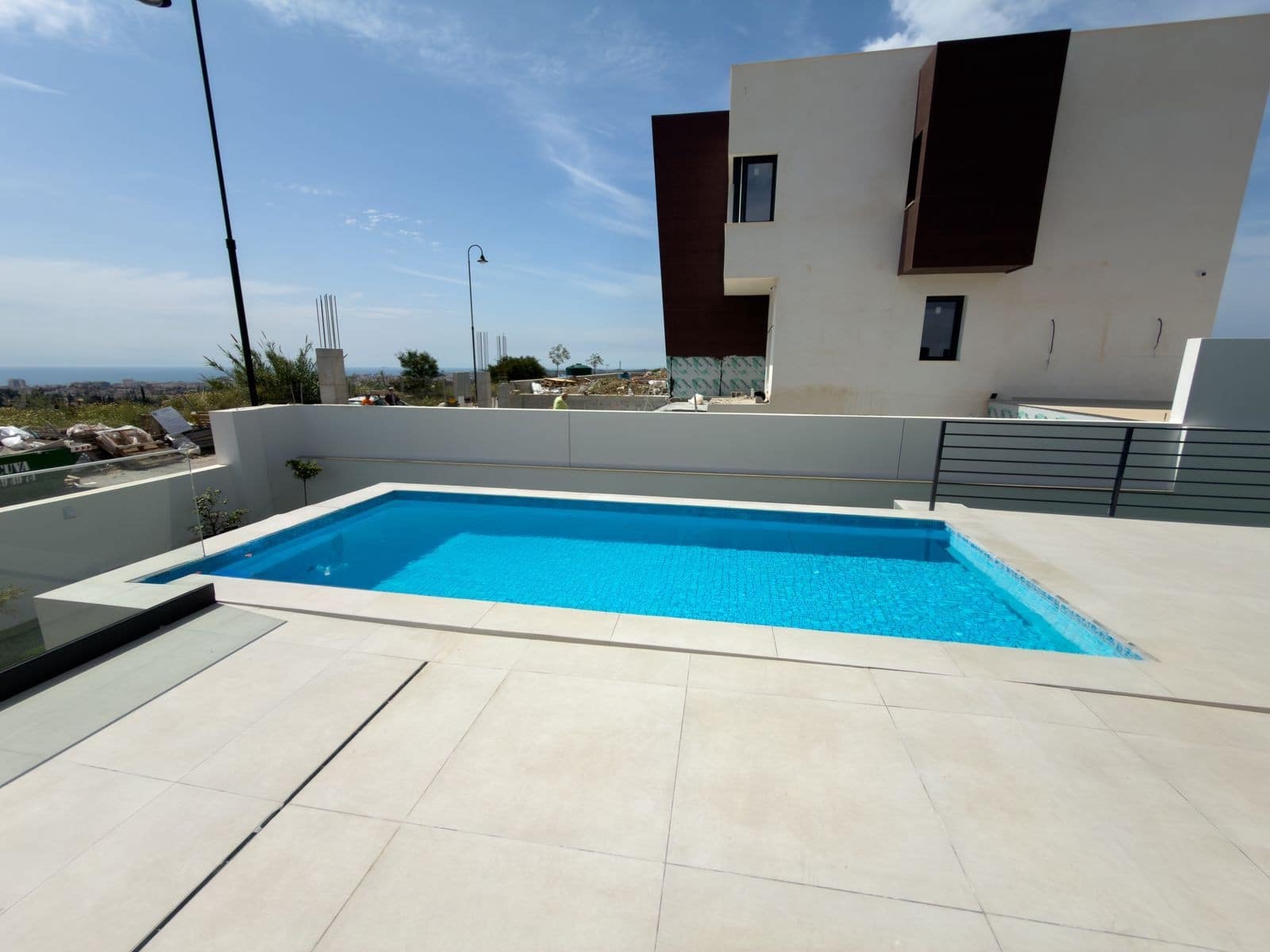 4 bedroom Villa for sale in Mijas with pool garage - € 1,030,000 (Ref: 9977024)