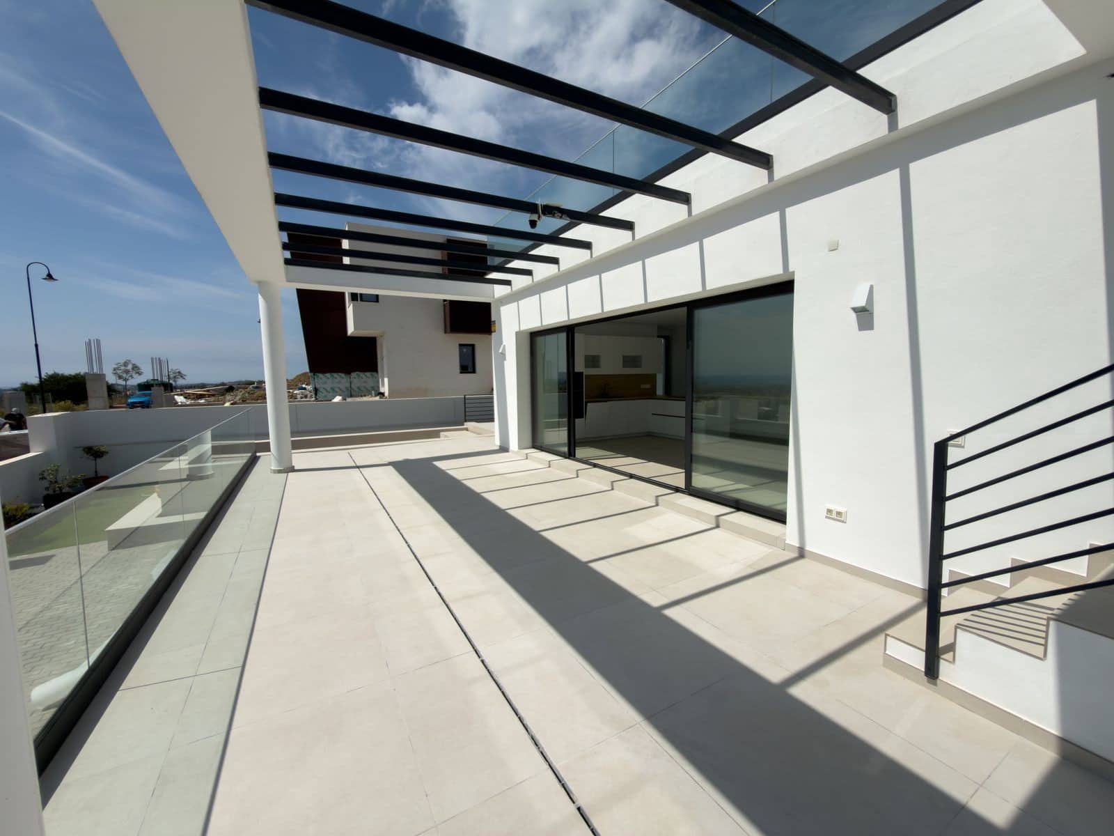4 bedroom Villa for sale in Mijas with pool garage - € 1,030,000 (Ref: 9977024)