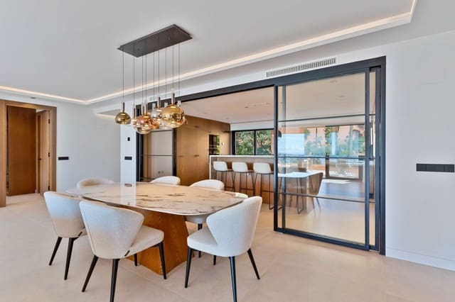 3 sypialnia Apartament na sprzedaż w Nueva Andalucia, Marbella z basenem garażem - 1 650 000 € (Ref: 9977026)