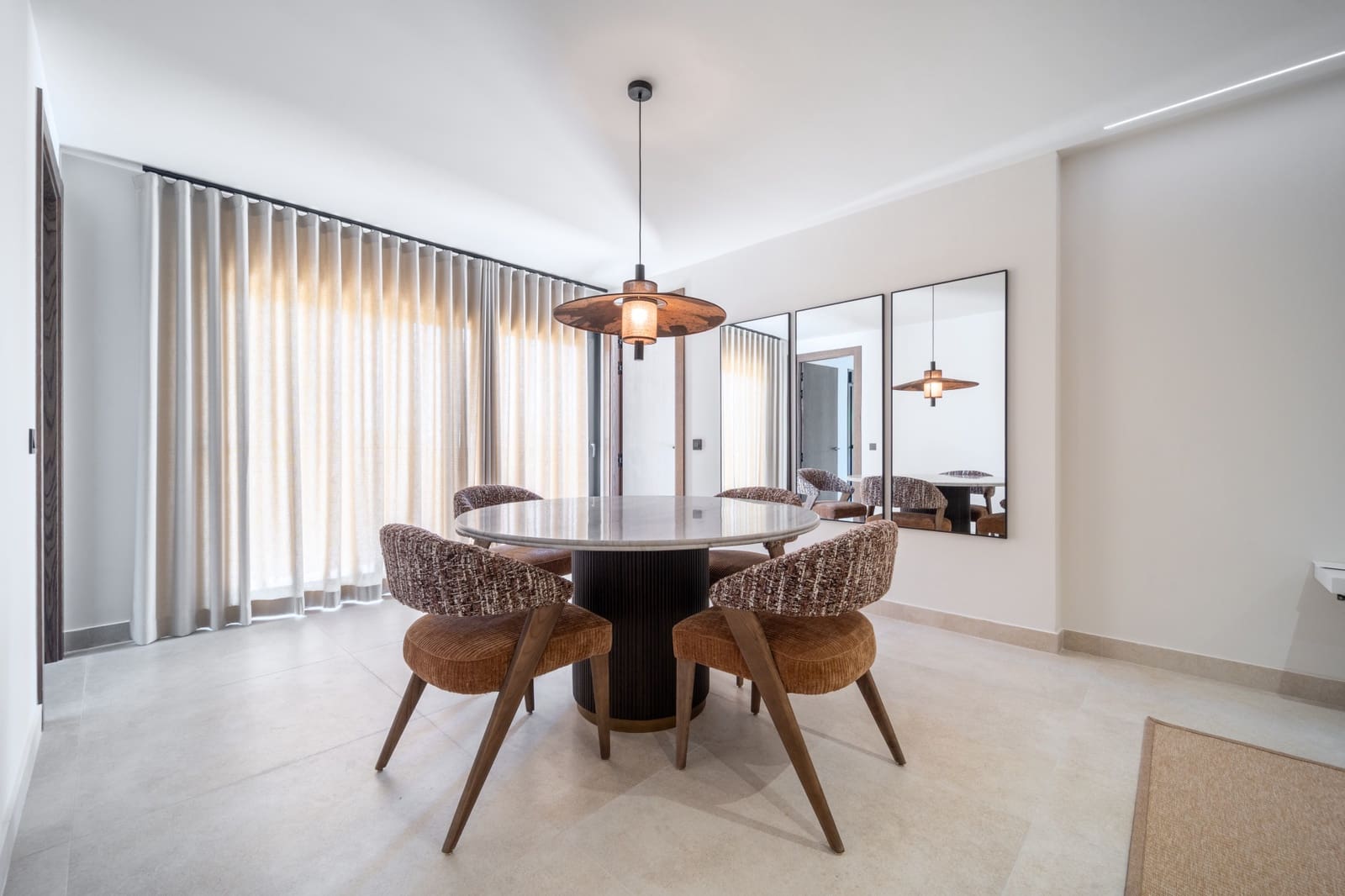 5 soverom Villa til salgs i La Cala de Mijas med svømmebasseng garasje - € 2 195 000 (Ref: 9978519)