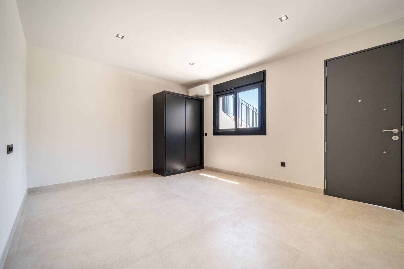 5 soverom Villa til salgs i La Cala de Mijas med svømmebasseng garasje - € 2 195 000 (Ref: 9978519)