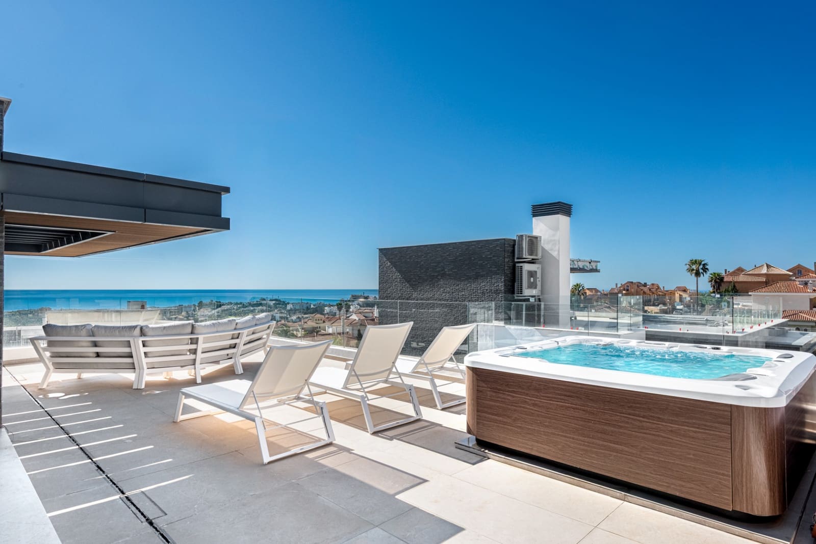 3 slaapkamer Villa te koop in La Cala de Mijas met zwembad garage - € 2.095.000 (Ref: 9978524)
