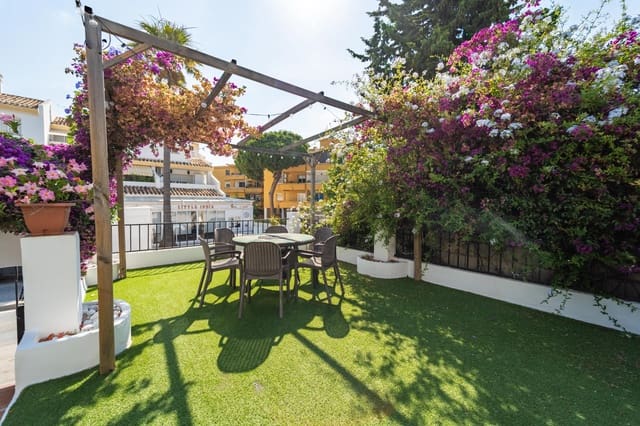 3 soverom Villa til salgs i Calahonda, Mijas med svømmebasseng garasje - € 1 150 000 (Ref: 9978528)