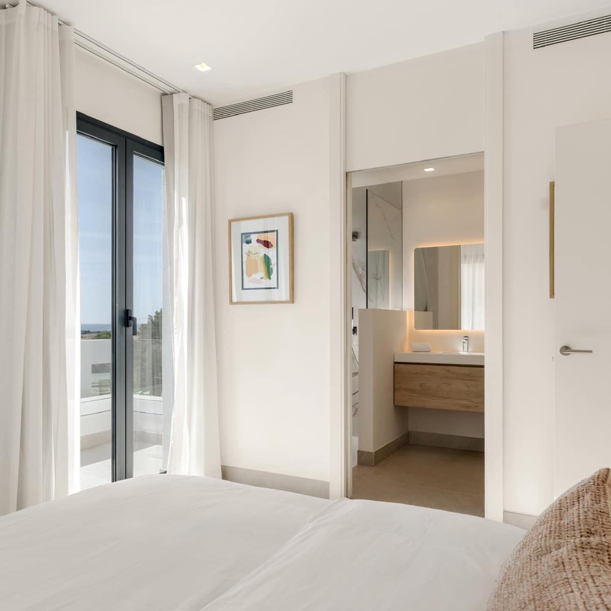 4 sypialnia Willa na sprzedaż w Estepona z basenem garażem - 1 850 000 € (Ref: 9984628)