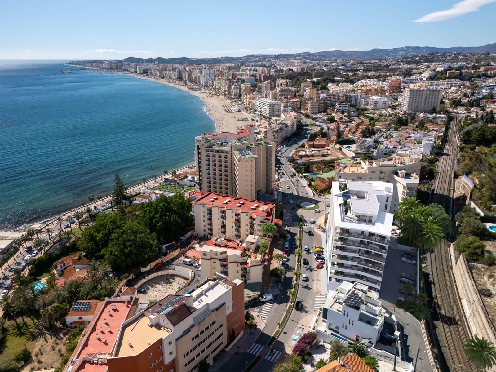 2 soveværelse Lejlighed til salg i Fuengirola med swimmingpool garage - € 710.000 (Ref: 9994878)