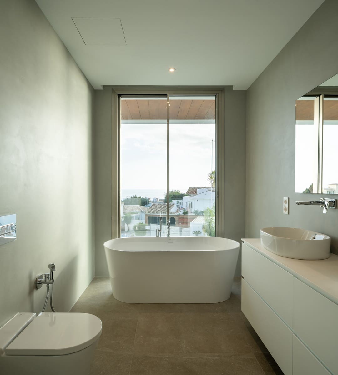 Chalet de 4 habitaciones en Mijas Costa en venta con piscina garaje - 1.675.000 € (Ref: 9994880)