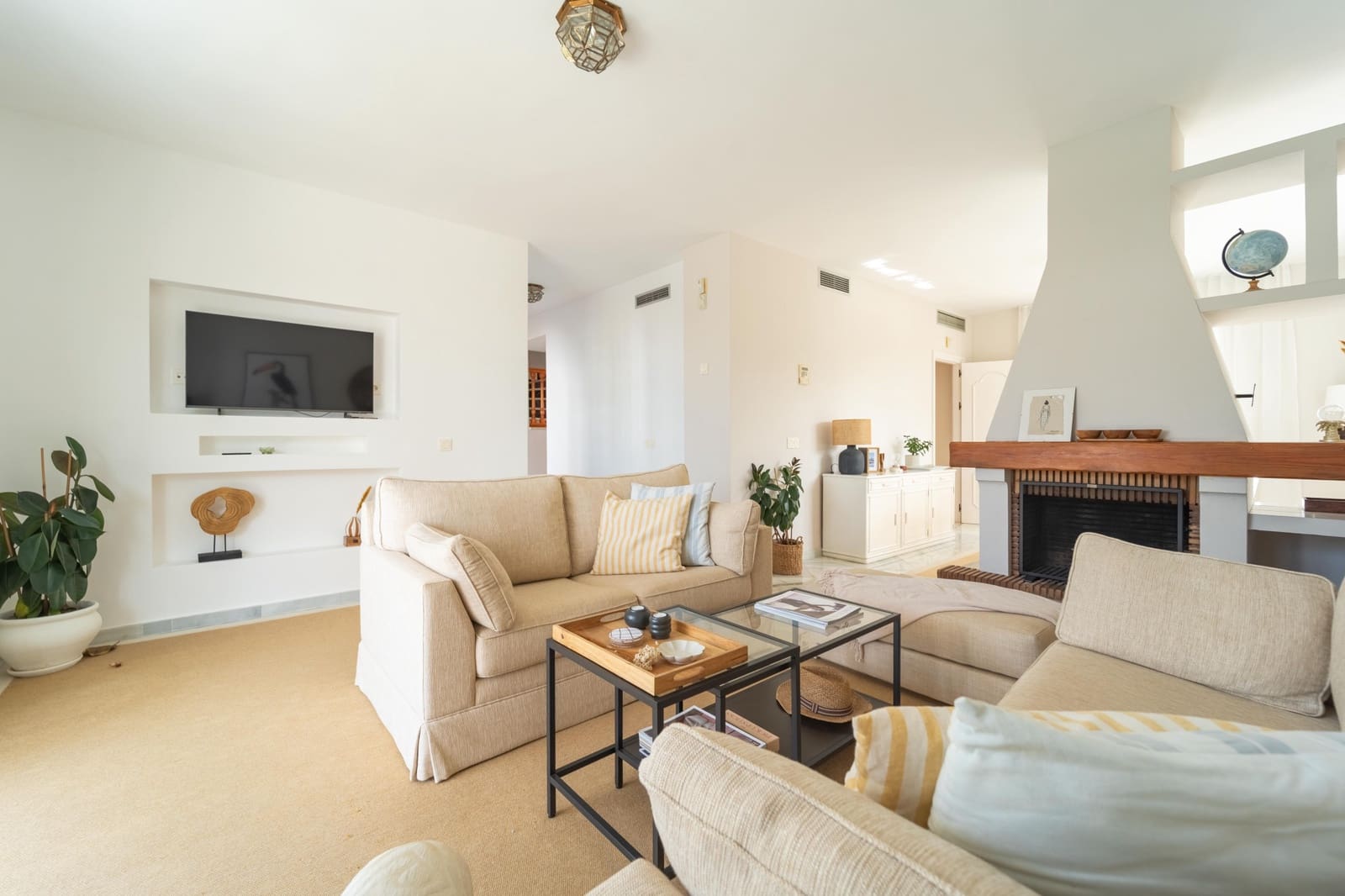 4 Zimmer Villa zu verkaufen in Marbella mit Pool Garage - 1.695.000 € (Ref: 9994883)