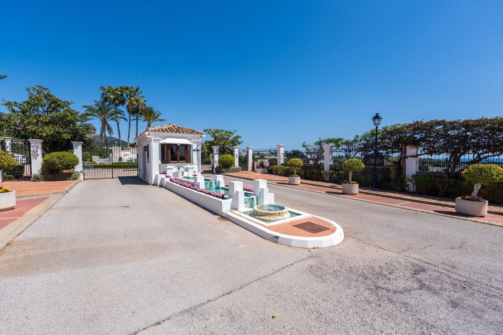 3 chambre Appartement à vendre à Marbella avec piscine garage - 1 450 000 € (Ref: 9996837)