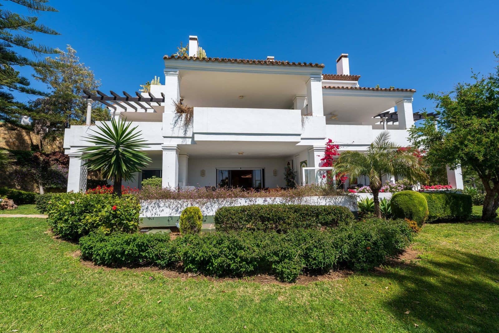 3 chambre Appartement à vendre à Marbella avec piscine garage - 1 450 000 € (Ref: 9996837)
