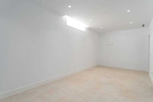 5 soveværelse Villa til salg i Atalaya-Isdabe, Estepona med swimmingpool garage - € 1.950.000 (Ref: 9996838)