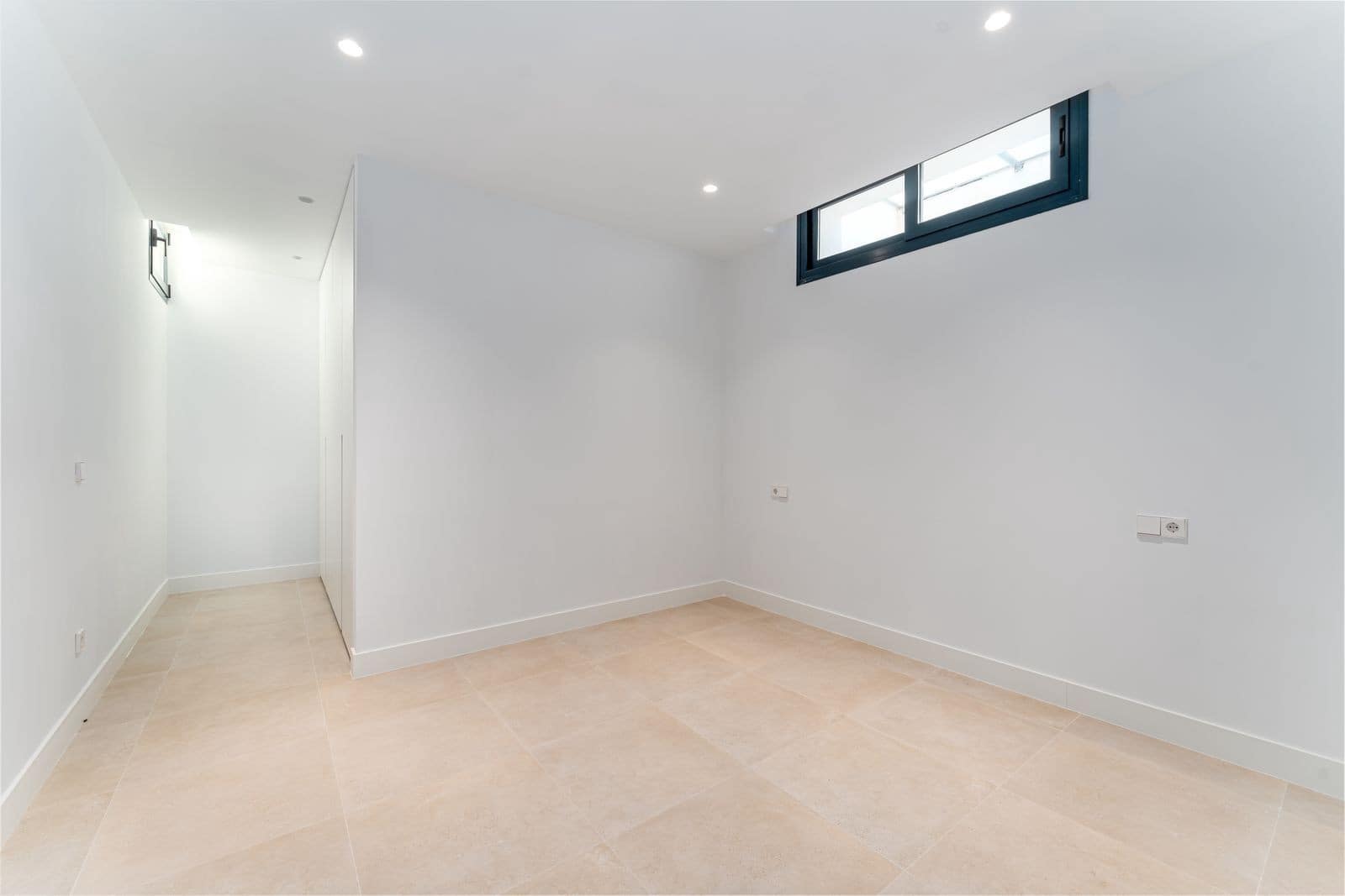 5 soveværelse Villa til salg i Atalaya-Isdabe med swimmingpool garage - € 1.950.000 (Ref: 9996838)
