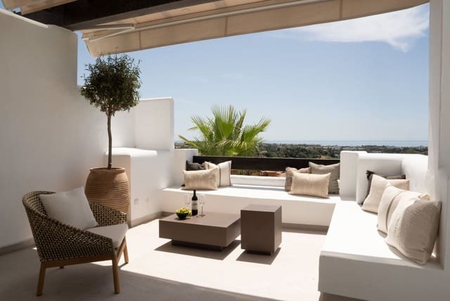 3 bedroom Penthouse for sale in Benahavís with pool garage - € 1,650,000 (Ref: 9996839)