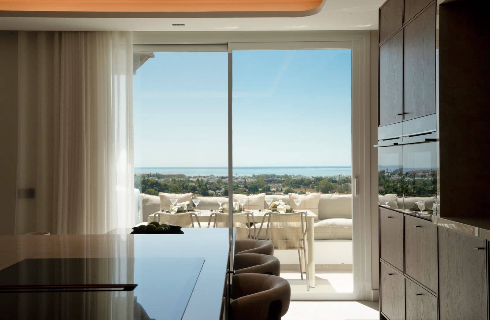 3 bedroom Penthouse for sale in Benahavis with pool garage - € 1,650,000 (Ref: 9996839)