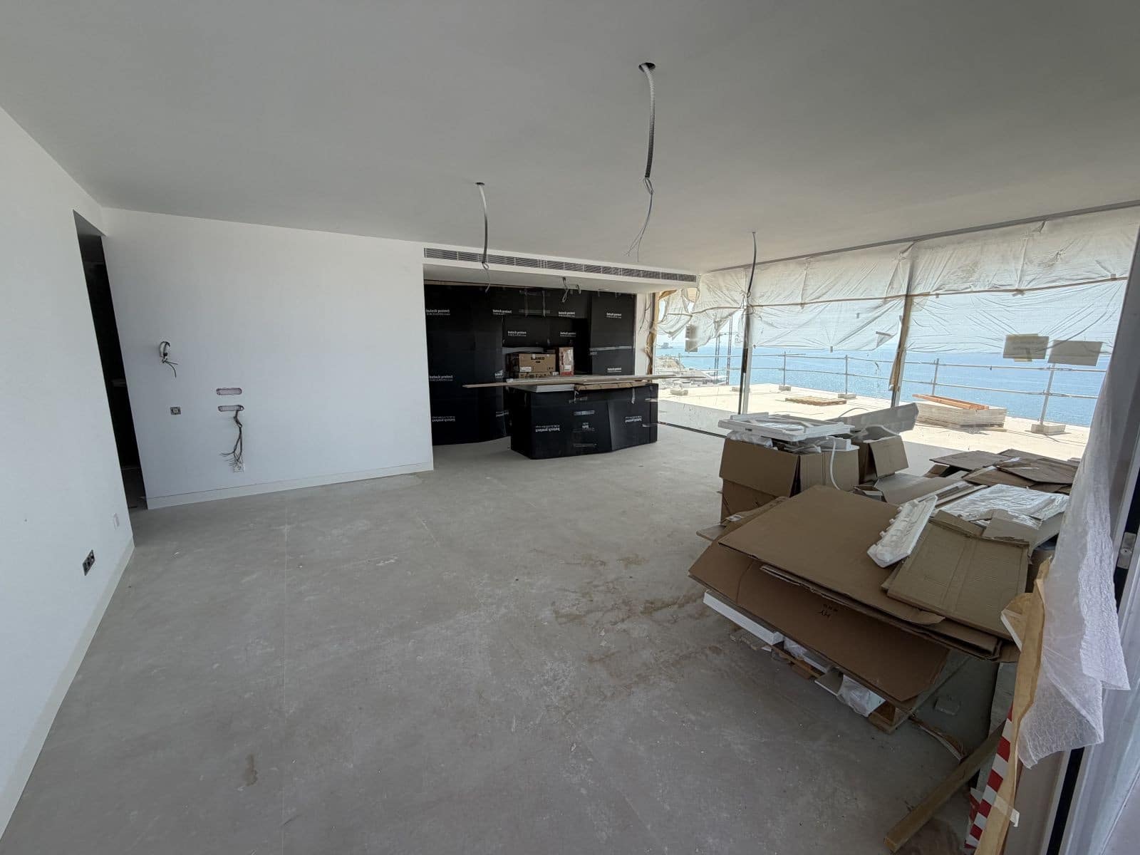 Apartamento de 3 habitaciones en Fuengirola en venta con piscina garaje - 1.275.000 € (Ref: 9996840)