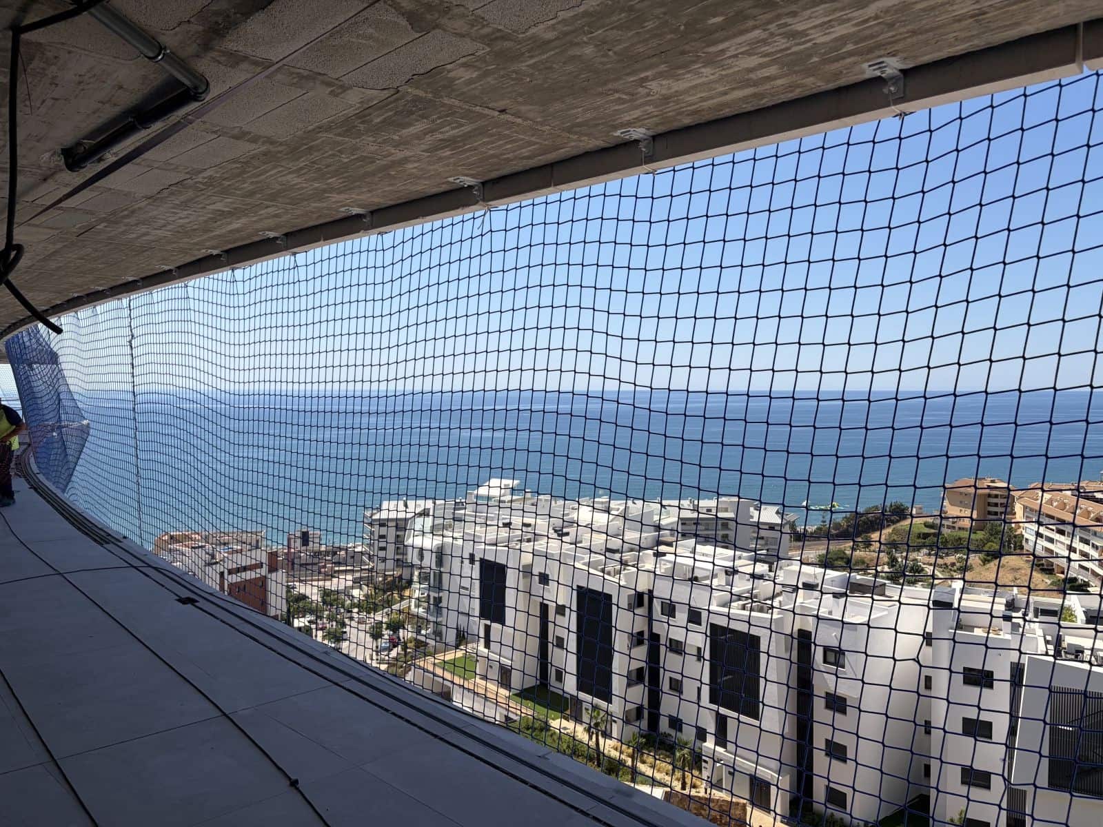 Apartamento de 3 habitaciones en Fuengirola en venta con piscina garaje - 1.275.000 € (Ref: 9996840)