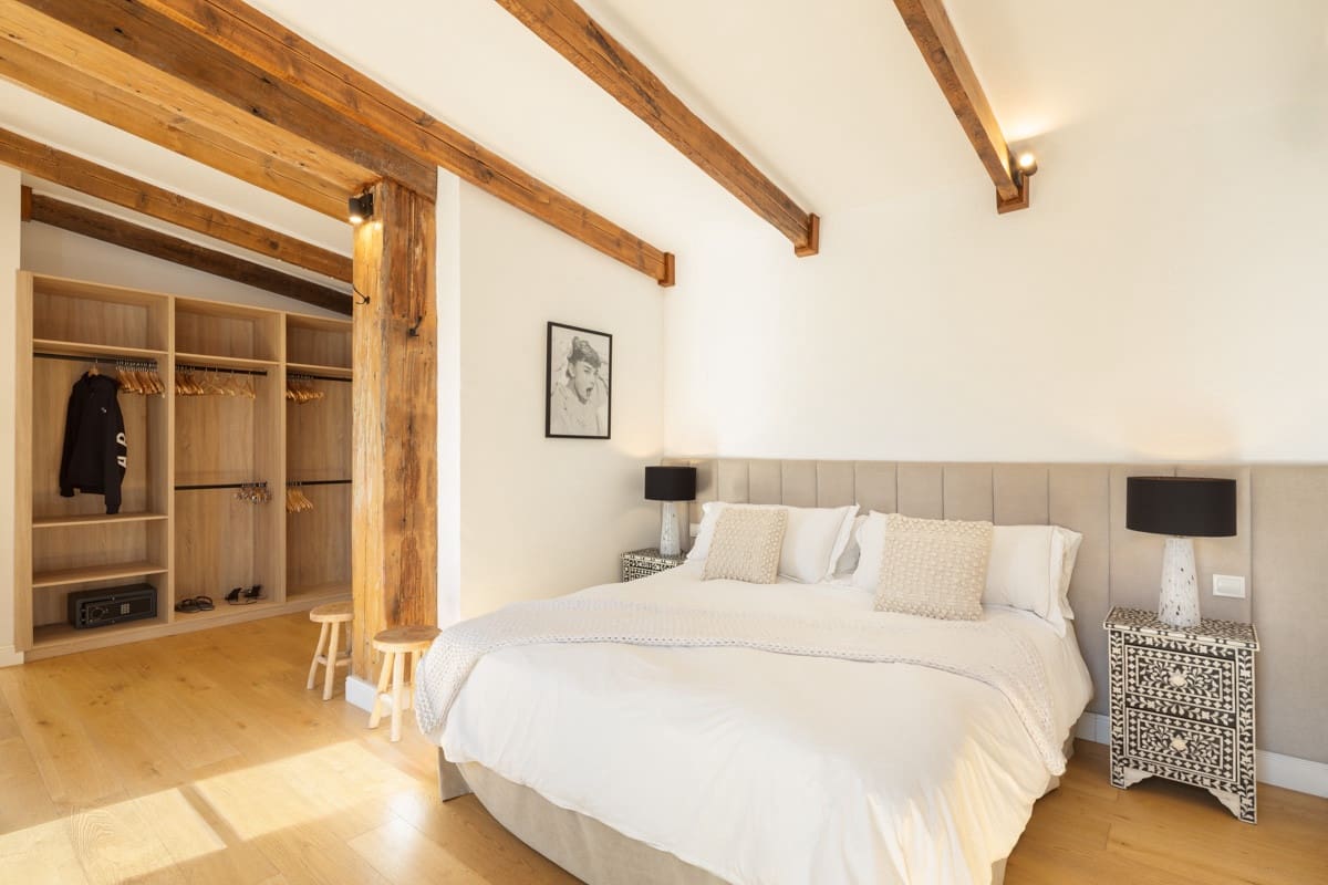 Chalet de 8 habitaciones en Guadalmina en venta con piscina garaje - 3.950.000 € (Ref: 9996842)