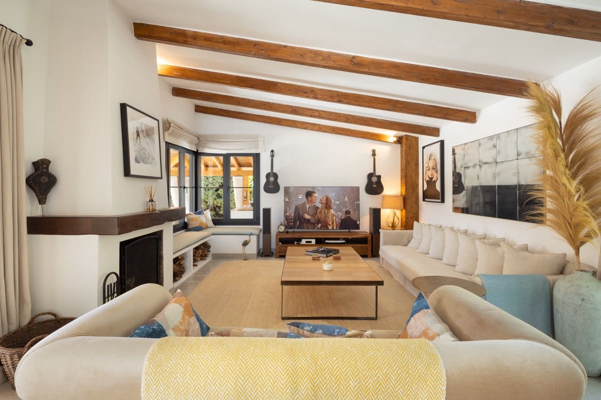 Chalet de 8 habitaciones en Guadalmina en venta con piscina garaje - 3.950.000 € (Ref: 9996842)