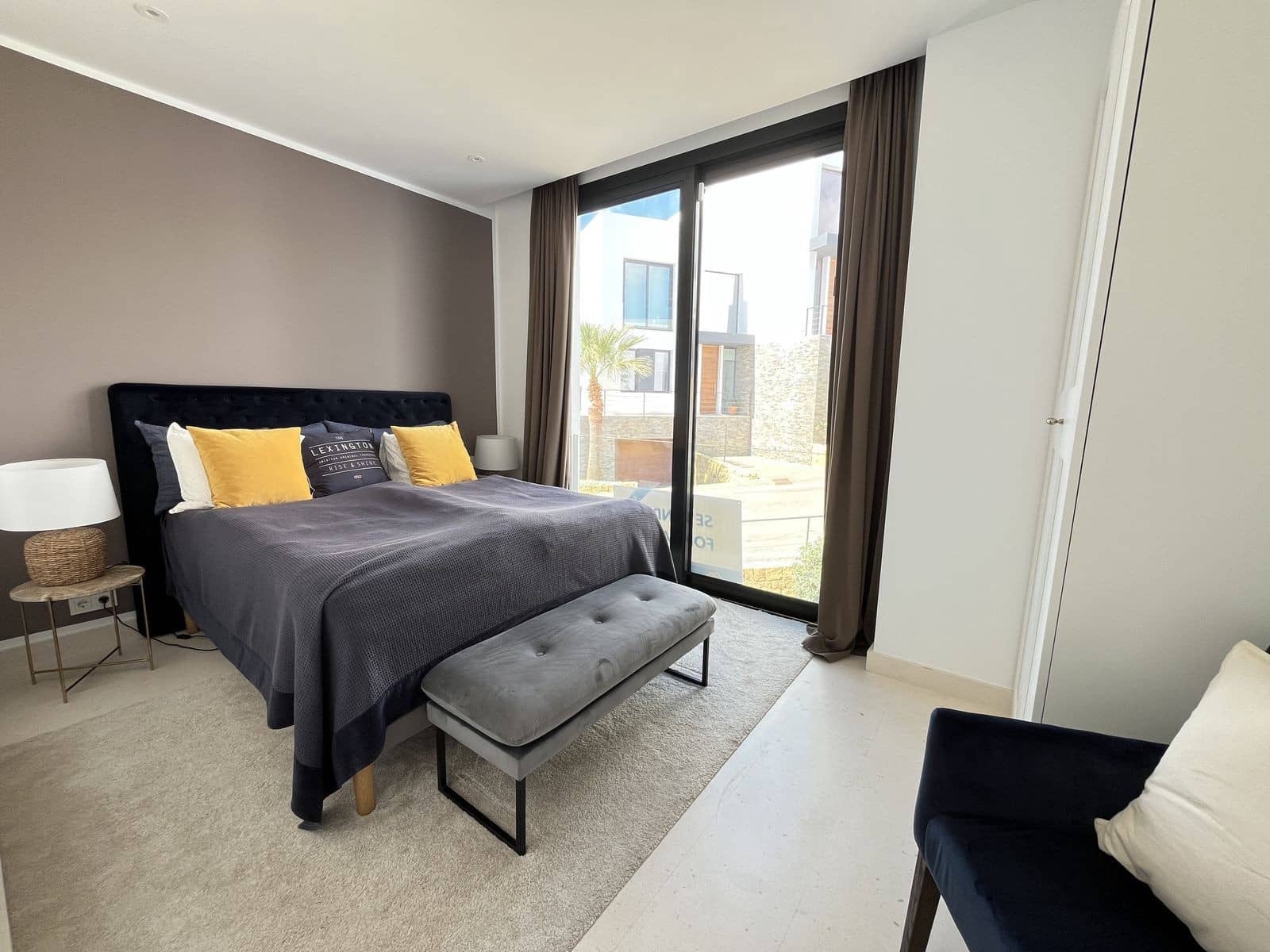 5 soverom Kjedet enebolig til salgs i Marbella med svømmebasseng garasje - € 1 475 000 (Ref: 9998490)