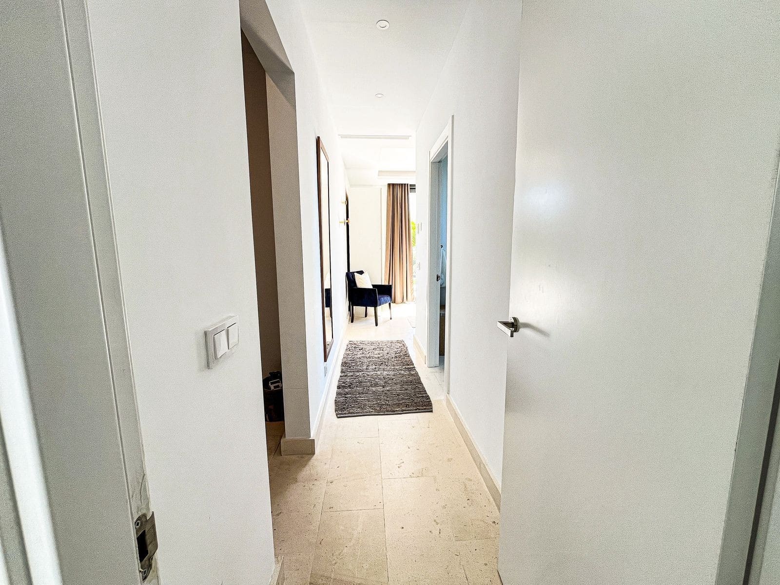 5 soverom Kjedet enebolig til salgs i Marbella med svømmebasseng garasje - € 1 475 000 (Ref: 9998490)