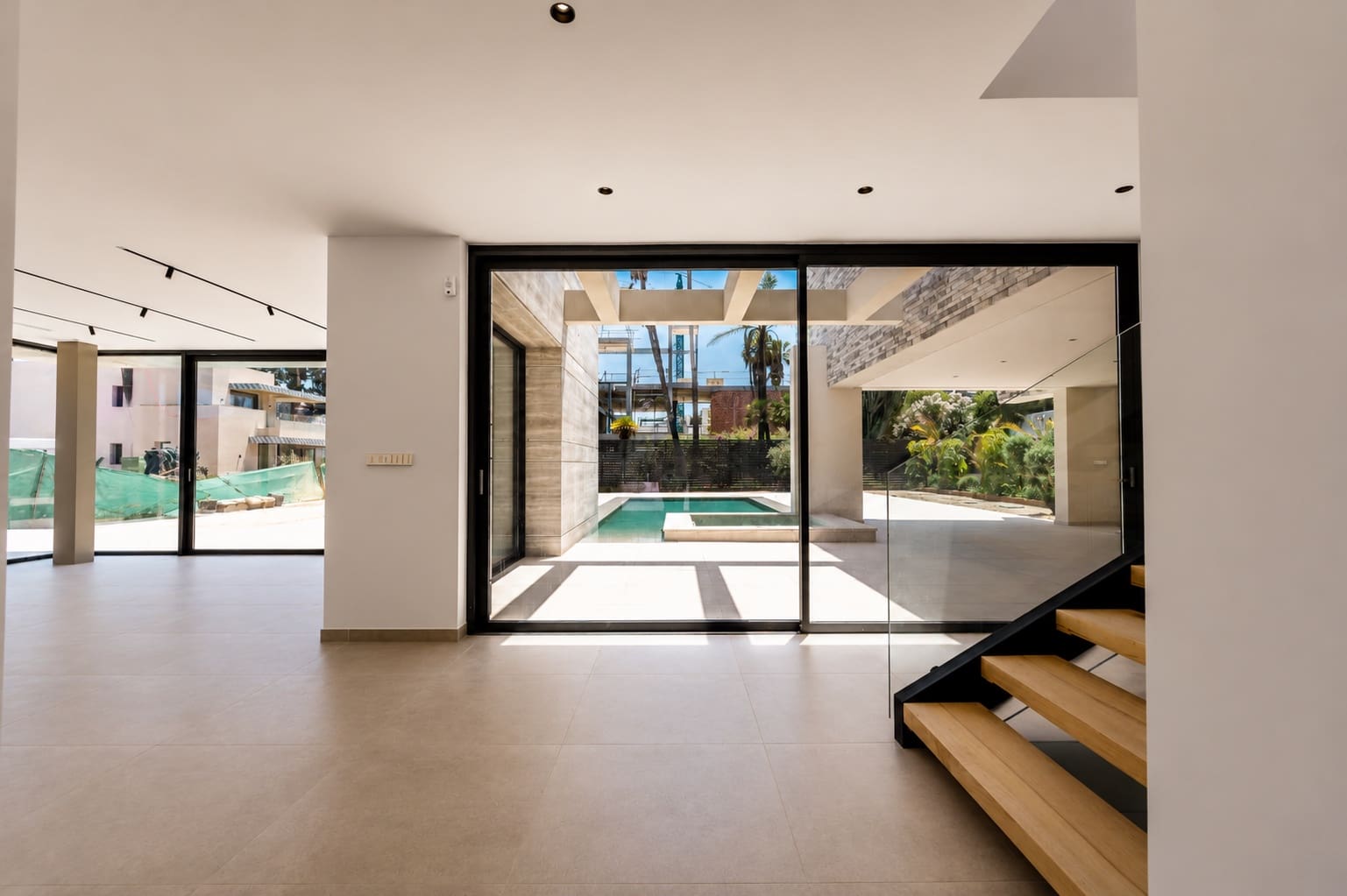7 soverom Villa til salgs i San Pedro de Alcantara med svømmebasseng garasje - € 5 900 000 (Ref: 9998491)