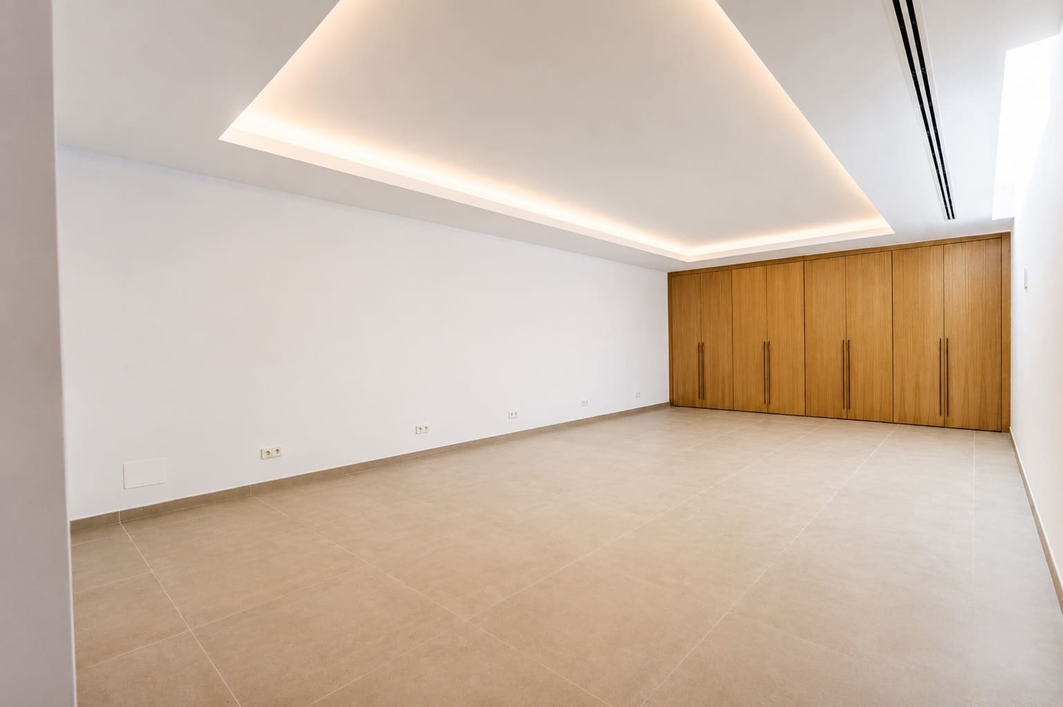 7 soverom Villa til salgs i San Pedro de Alcantara med svømmebasseng garasje - € 5 900 000 (Ref: 9998491)