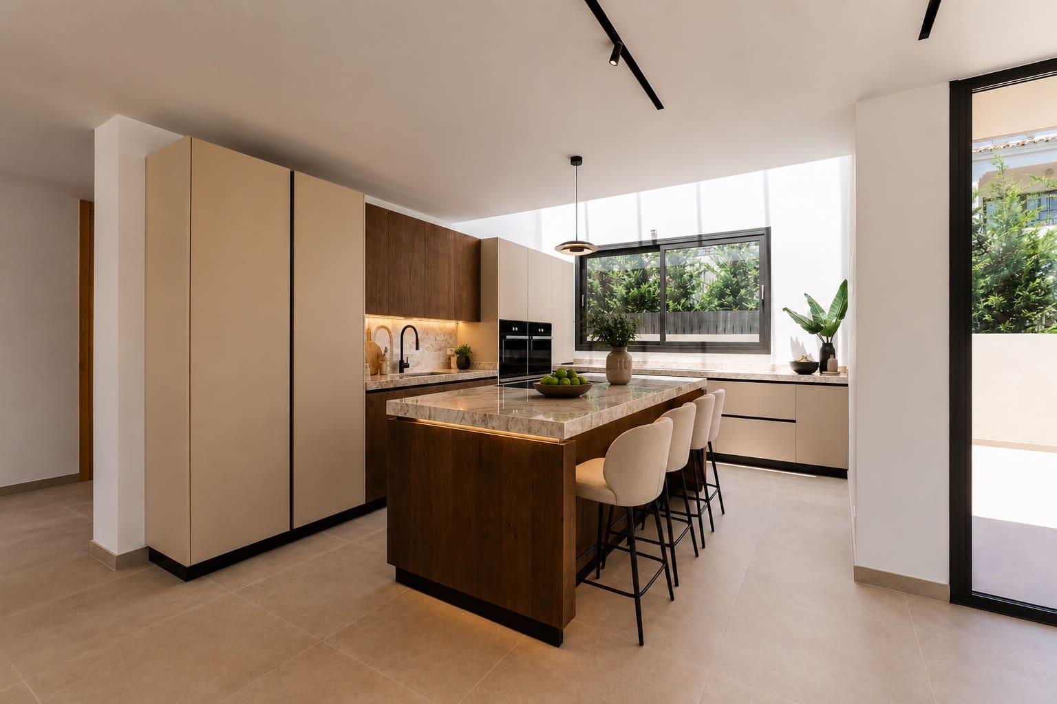 7 soverom Villa til salgs i San Pedro de Alcantara med svømmebasseng garasje - € 5 900 000 (Ref: 9998491)