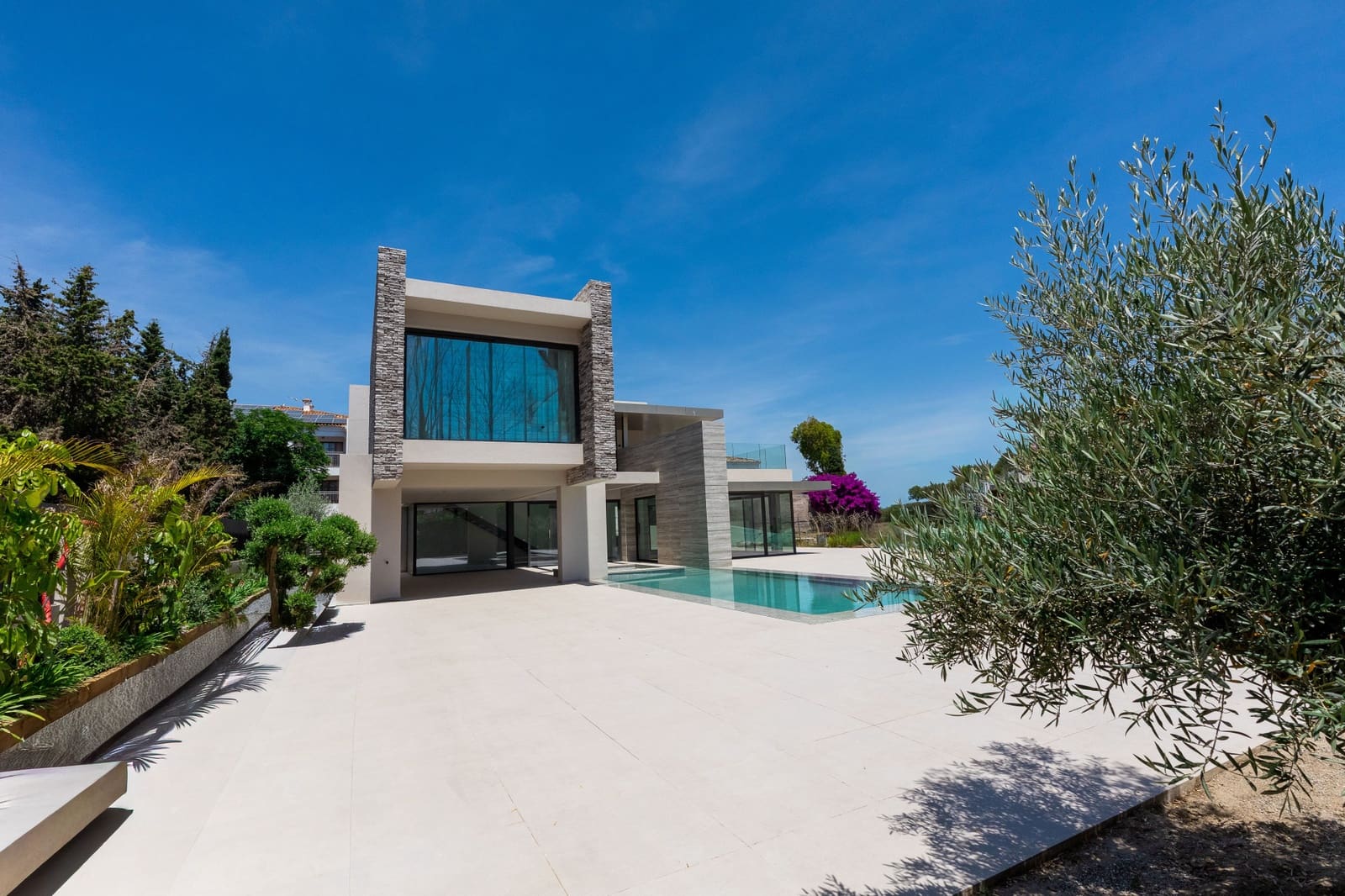 7 soverom Villa til salgs i San Pedro de Alcantara med svømmebasseng garasje - € 5 900 000 (Ref: 9998491)