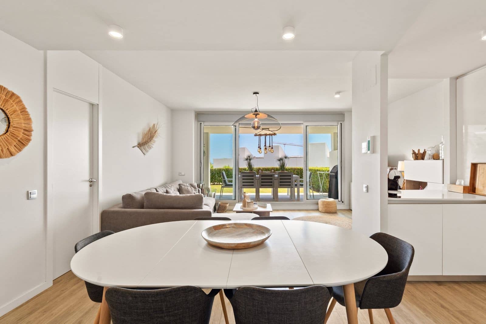 3 soverom Leilighet til salgs i New Golden Mile med svømmebasseng garasje - € 549 000 (Ref: 9998492)