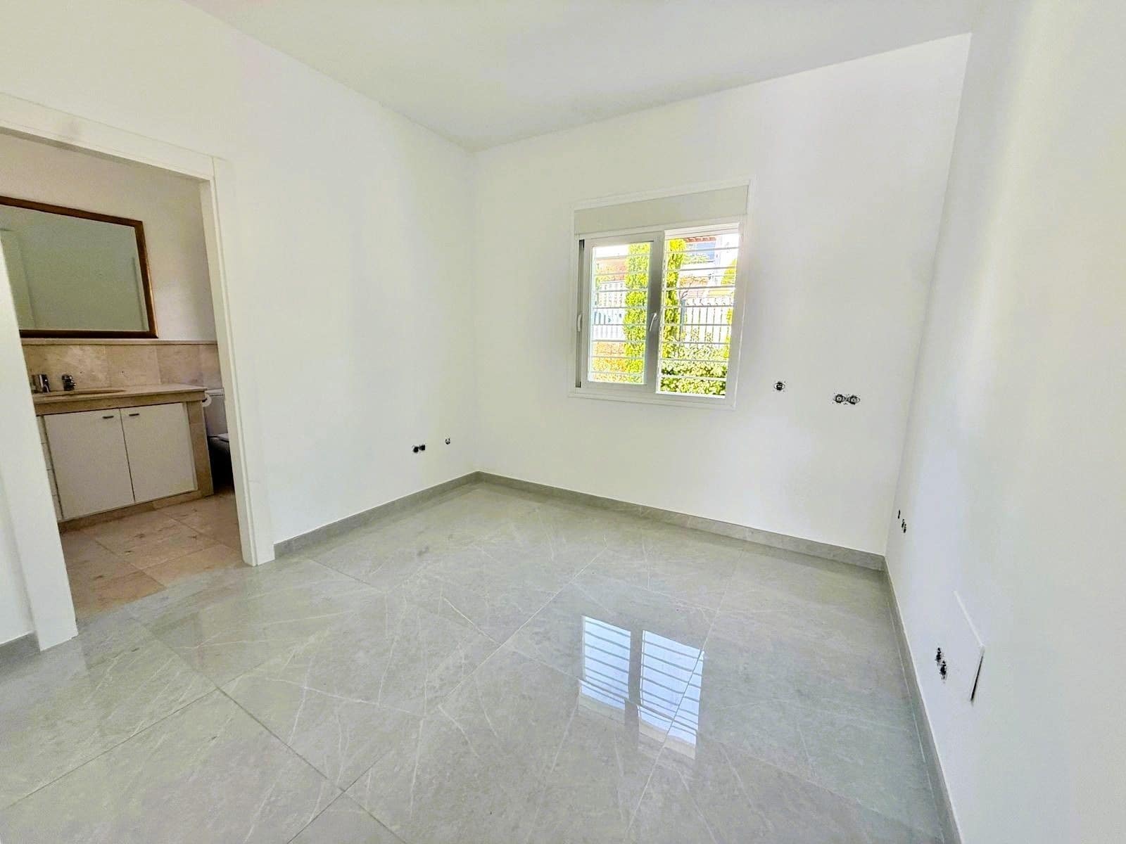 Chalet de 5 habitaciones en Benahavís en venta con piscina garaje - 1.600.000 € (Ref: 9998494)