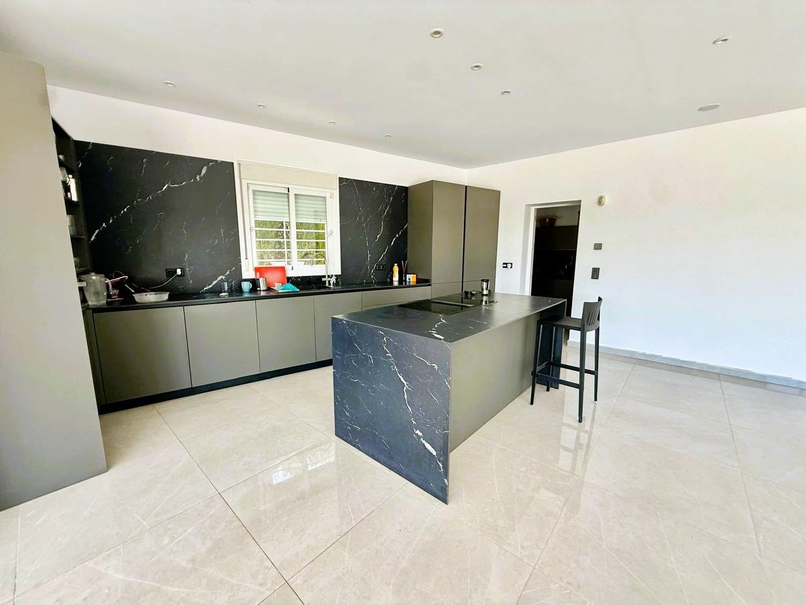 Chalet de 5 habitaciones en Benahavís en venta con piscina garaje - 1.600.000 € (Ref: 9998494)