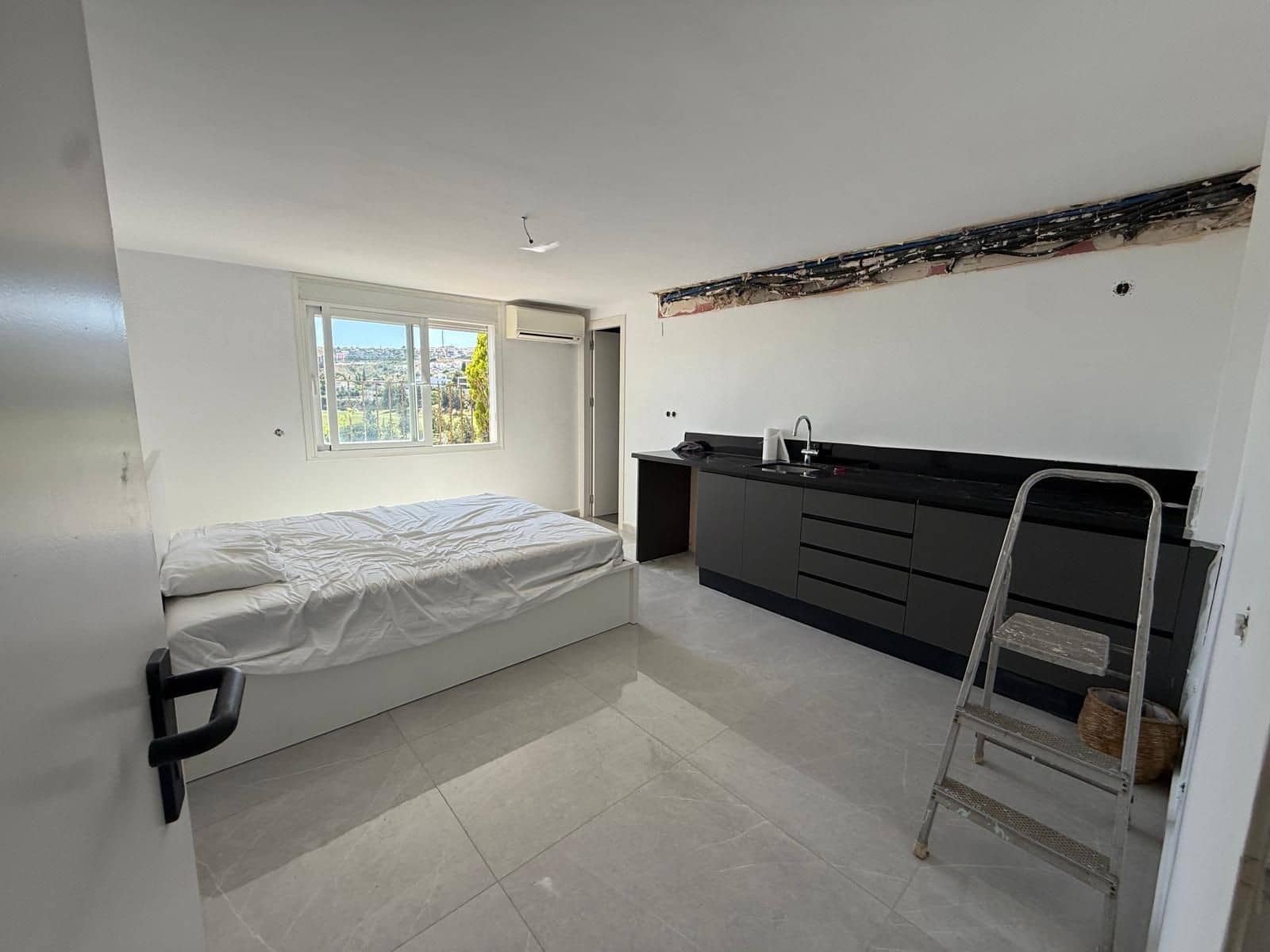 Chalet de 5 habitaciones en Benahavís en venta con piscina garaje - 1.600.000 € (Ref: 9998494)