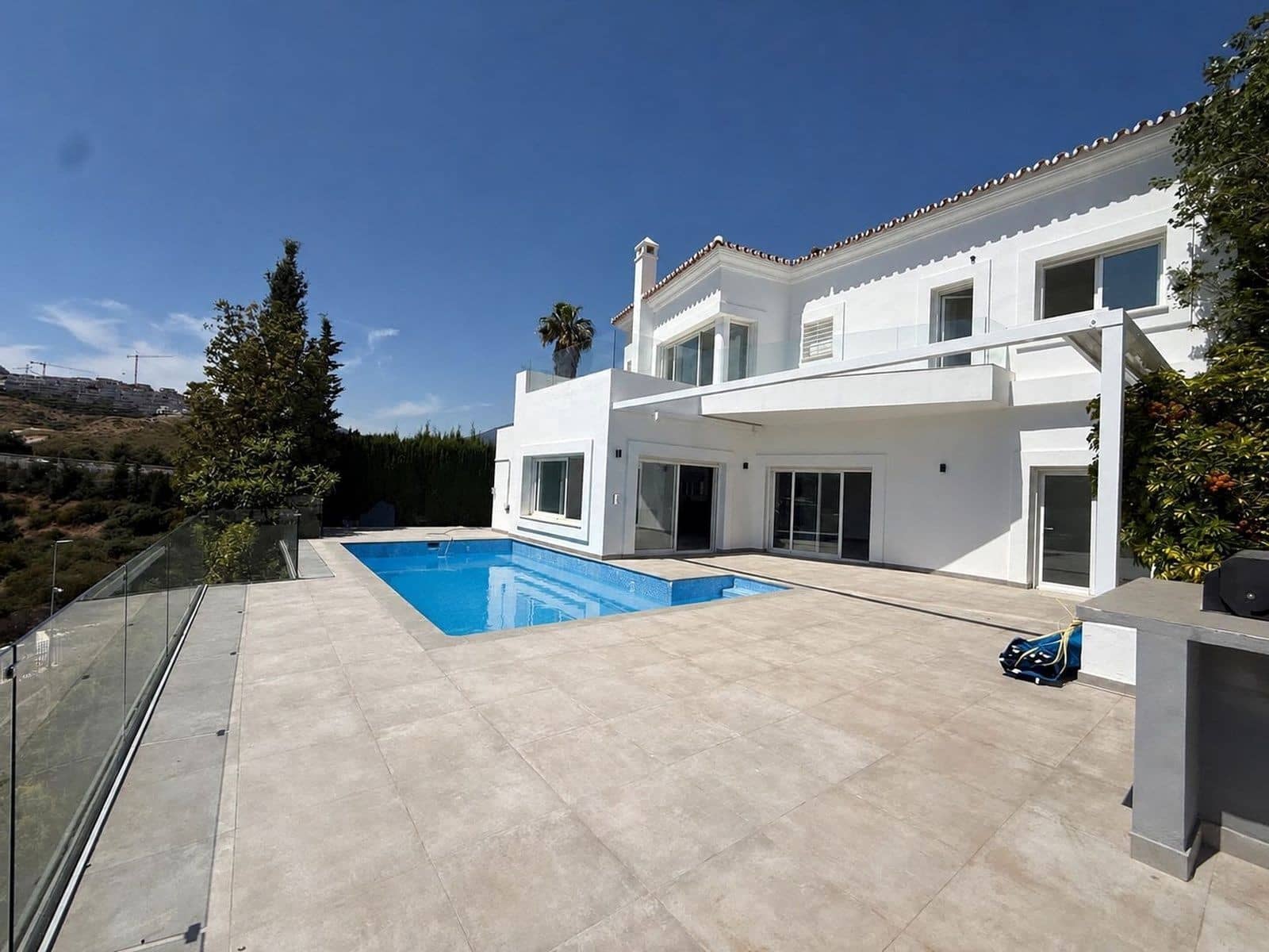 Chalet de 5 habitaciones en Benahavís en venta con piscina garaje - 1.600.000 € (Ref: 9998494)