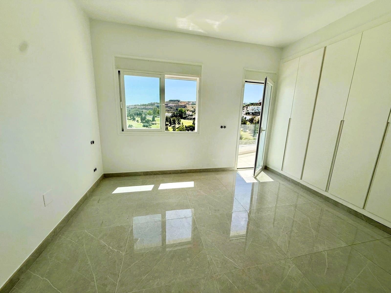 Chalet de 5 habitaciones en Benahavís en venta con piscina garaje - 1.600.000 € (Ref: 9998494)