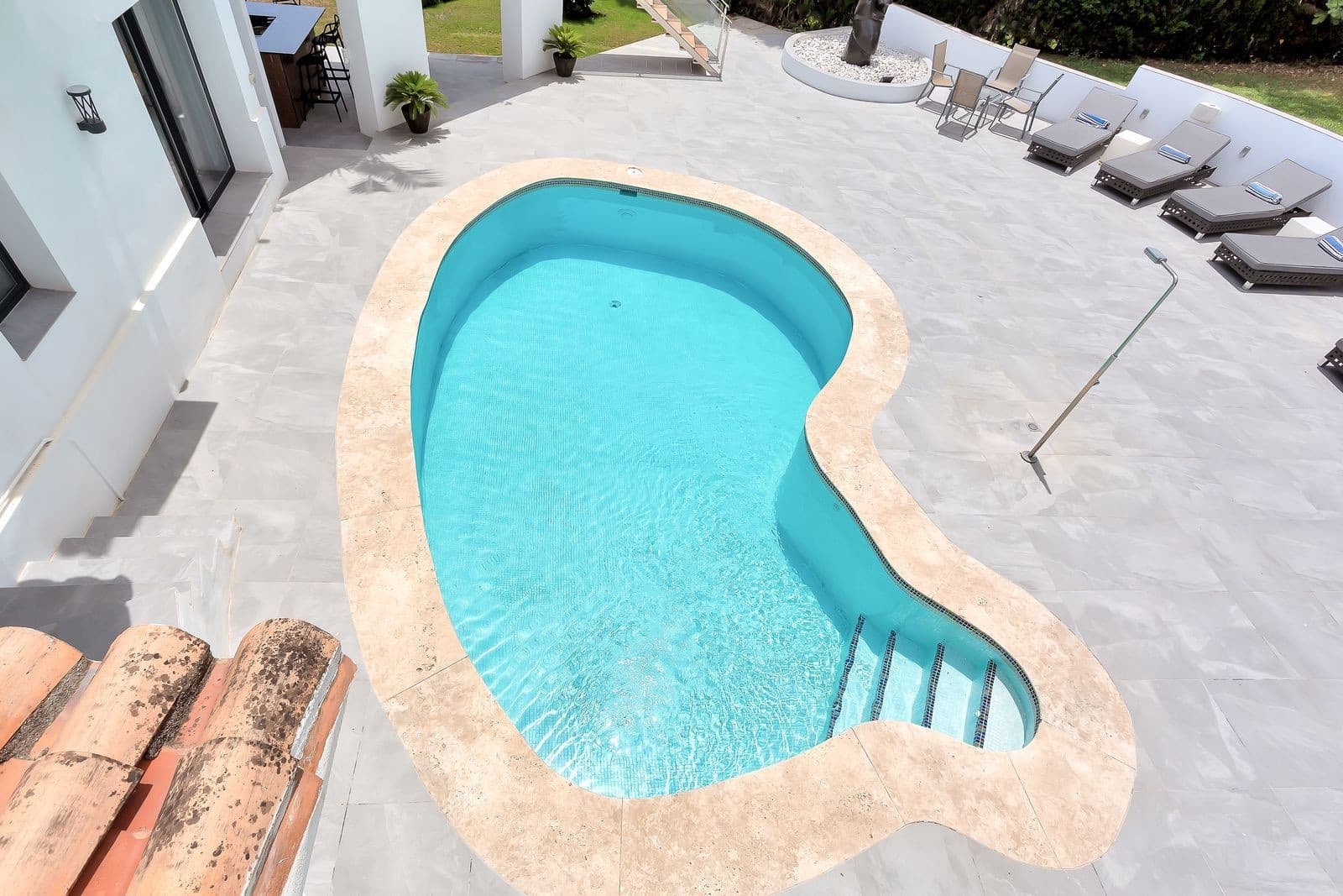 4 camera da letto Villa in vendita in Marbella con piscina garage - 1.995.000 € (Rif: 9998495)
