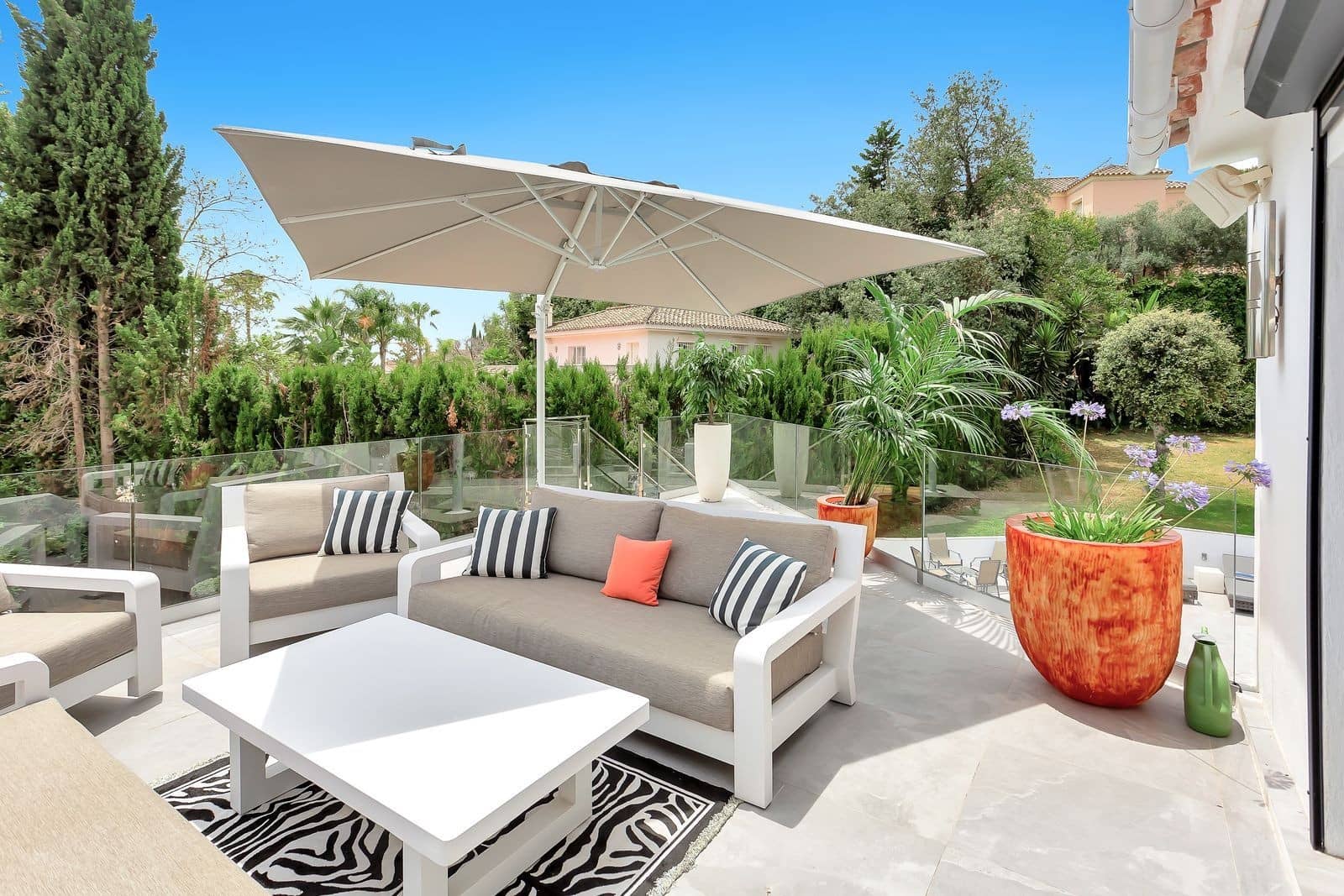 4 camera da letto Villa in vendita in Marbella con piscina garage - 1.995.000 € (Rif: 9998495)