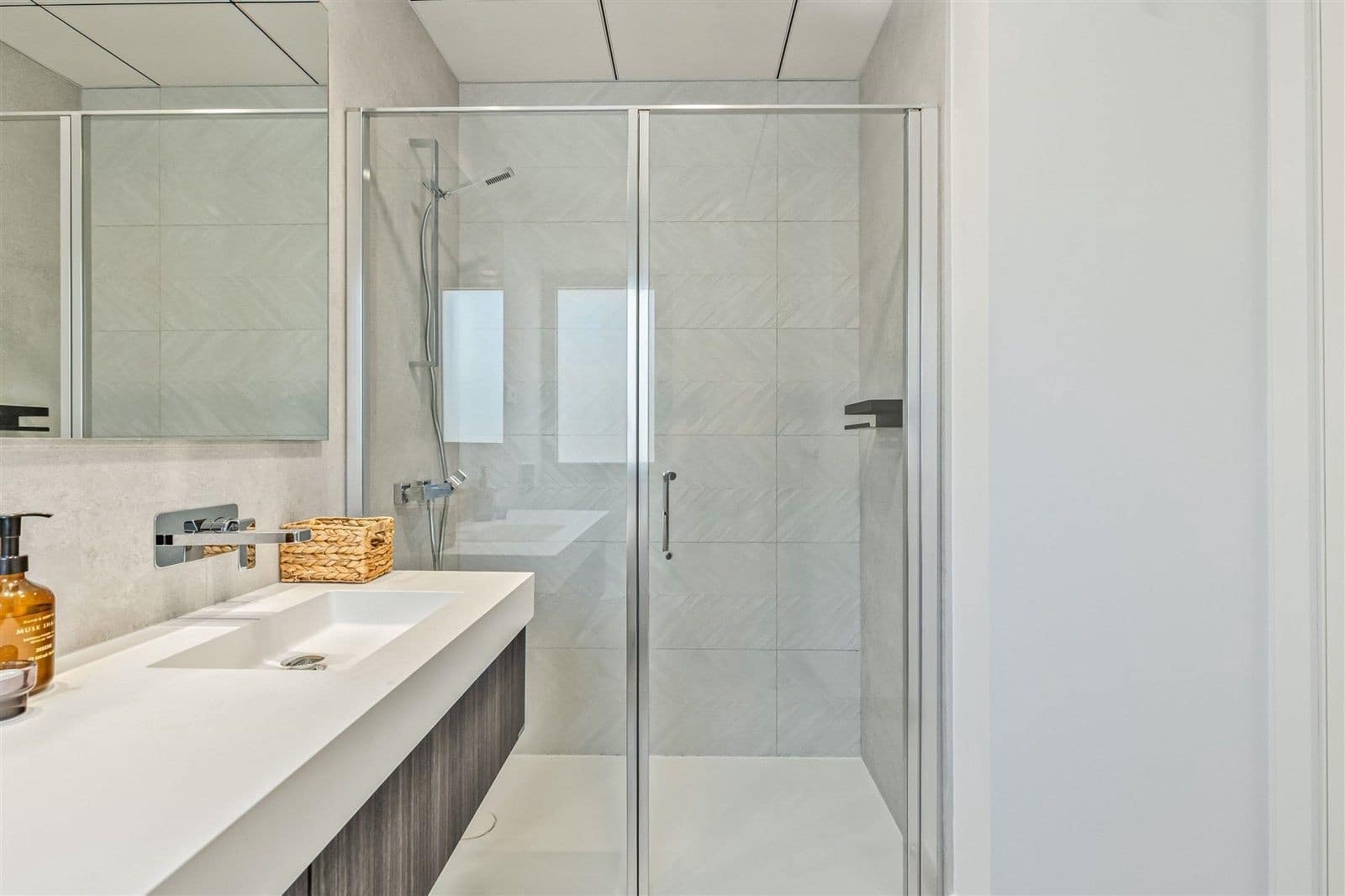 3 bedroom Penthouse for sale in Marbella with pool garage - € 1,495,000 (Ref: 9998497)