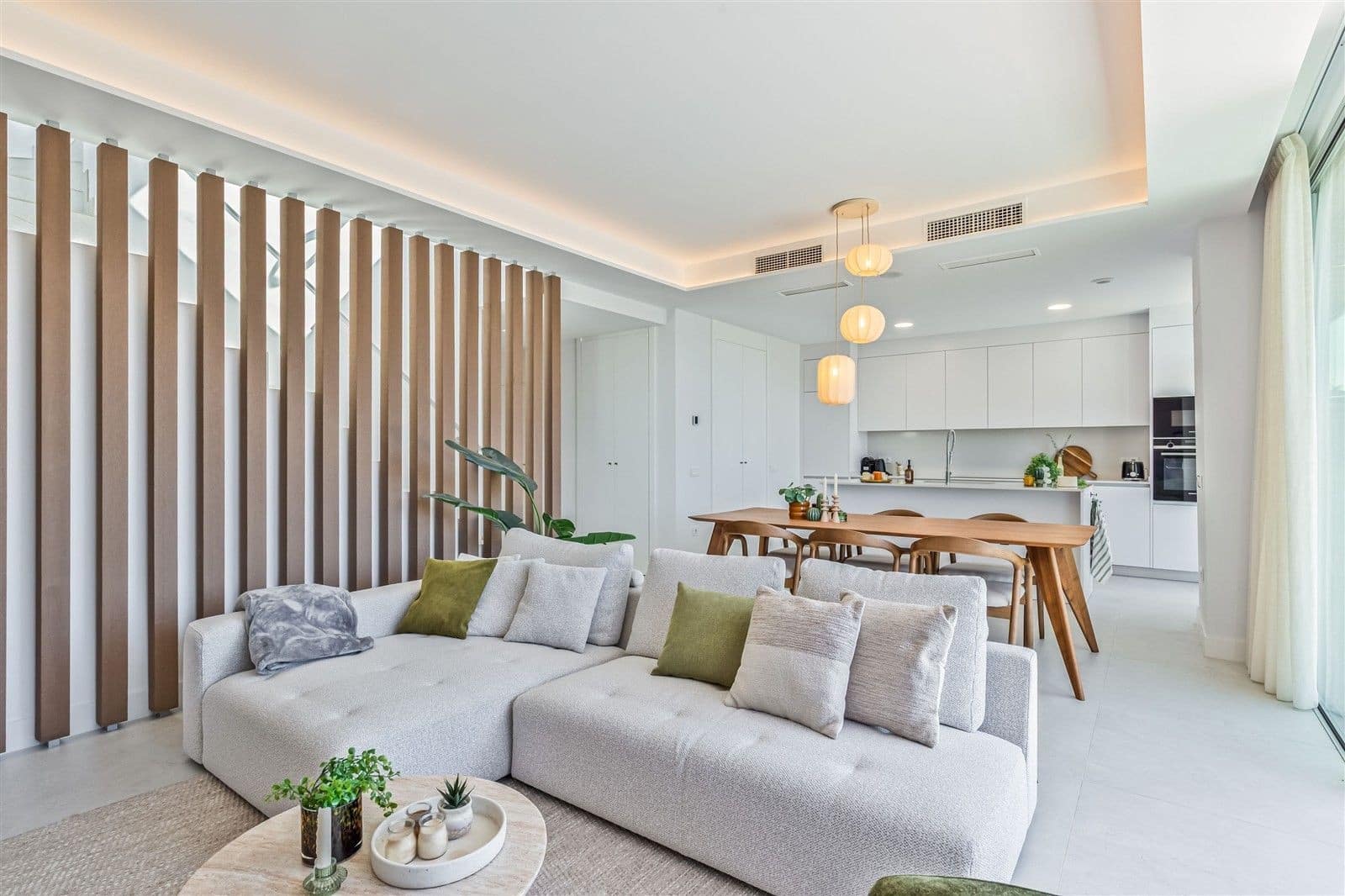 3 bedroom Penthouse for sale in Marbella with pool garage - € 1,495,000 (Ref: 9998497)