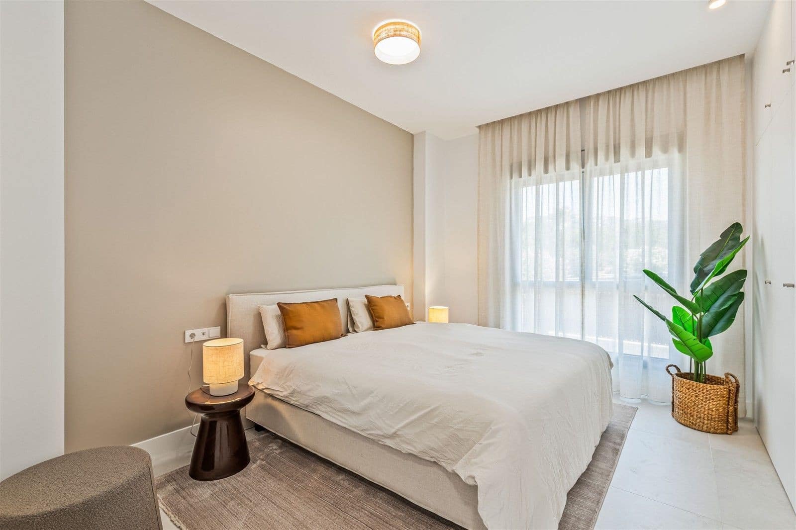 3 bedroom Penthouse for sale in Marbella with pool garage - € 1,495,000 (Ref: 9998497)