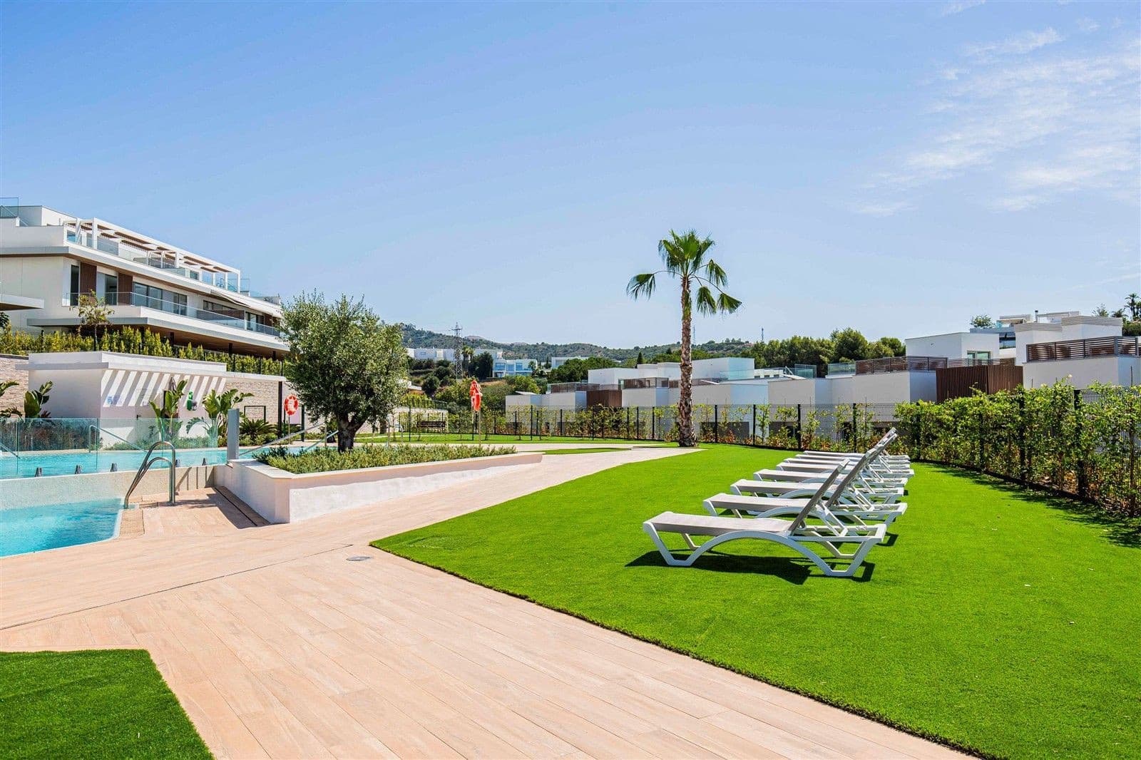 3 bedroom Penthouse for sale in Marbella with pool garage - € 1,495,000 (Ref: 9998497)