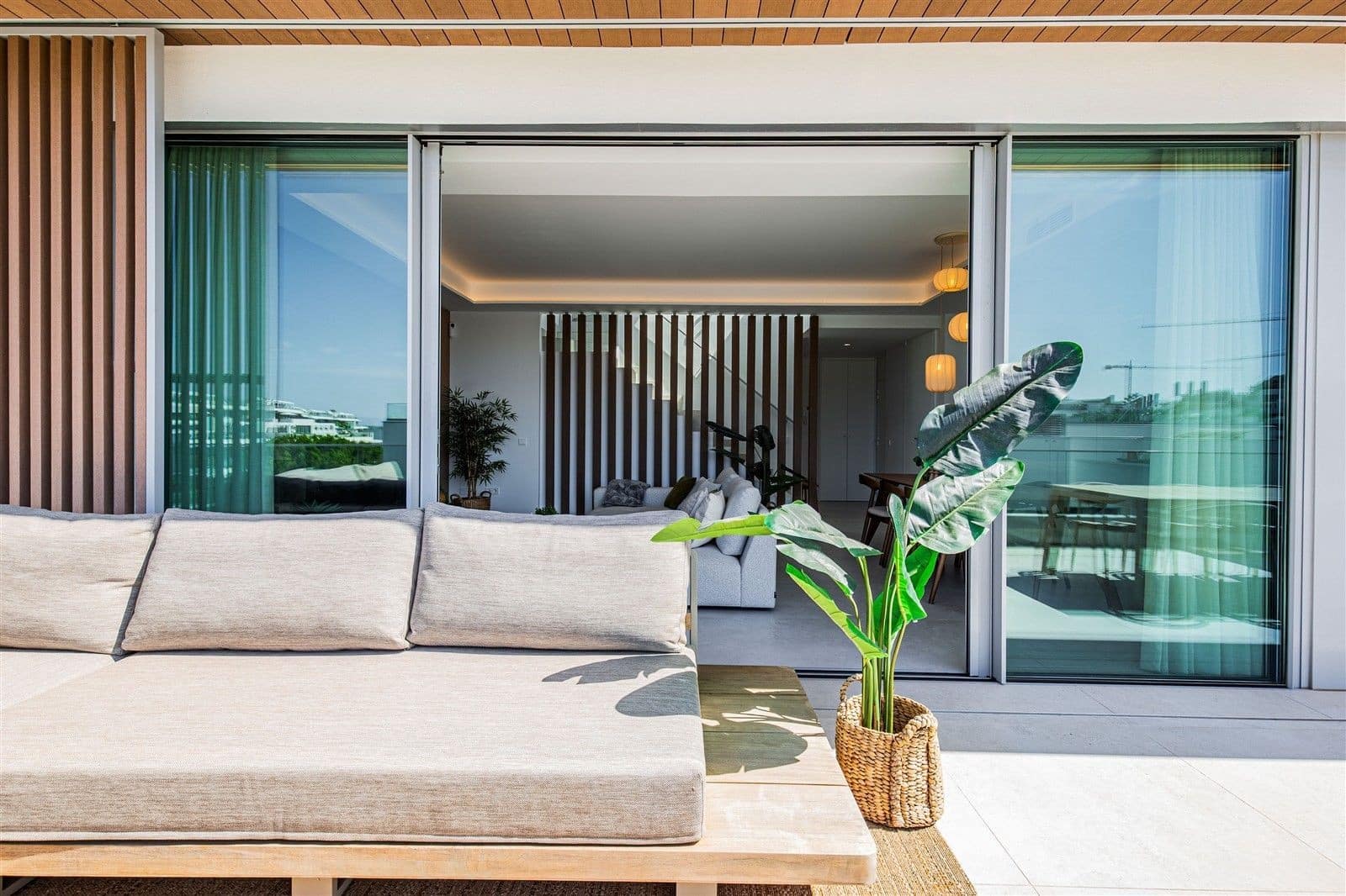 3 bedroom Penthouse for sale in Marbella with pool garage - € 1,495,000 (Ref: 9998497)