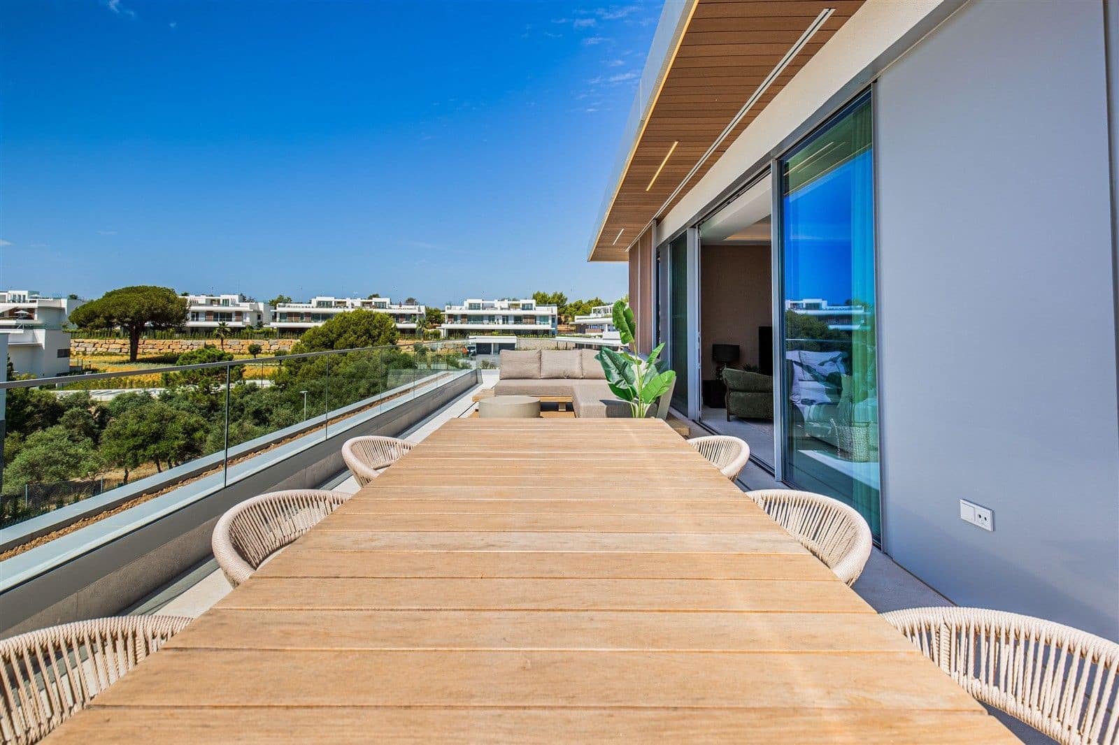 3 bedroom Penthouse for sale in Marbella with pool garage - € 1,495,000 (Ref: 9998497)