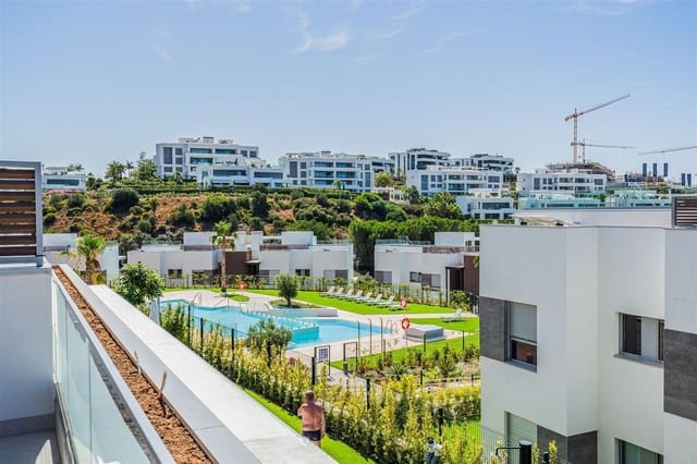 3 bedroom Penthouse for sale in Marbella with pool garage - € 1,495,000 (Ref: 9998497)