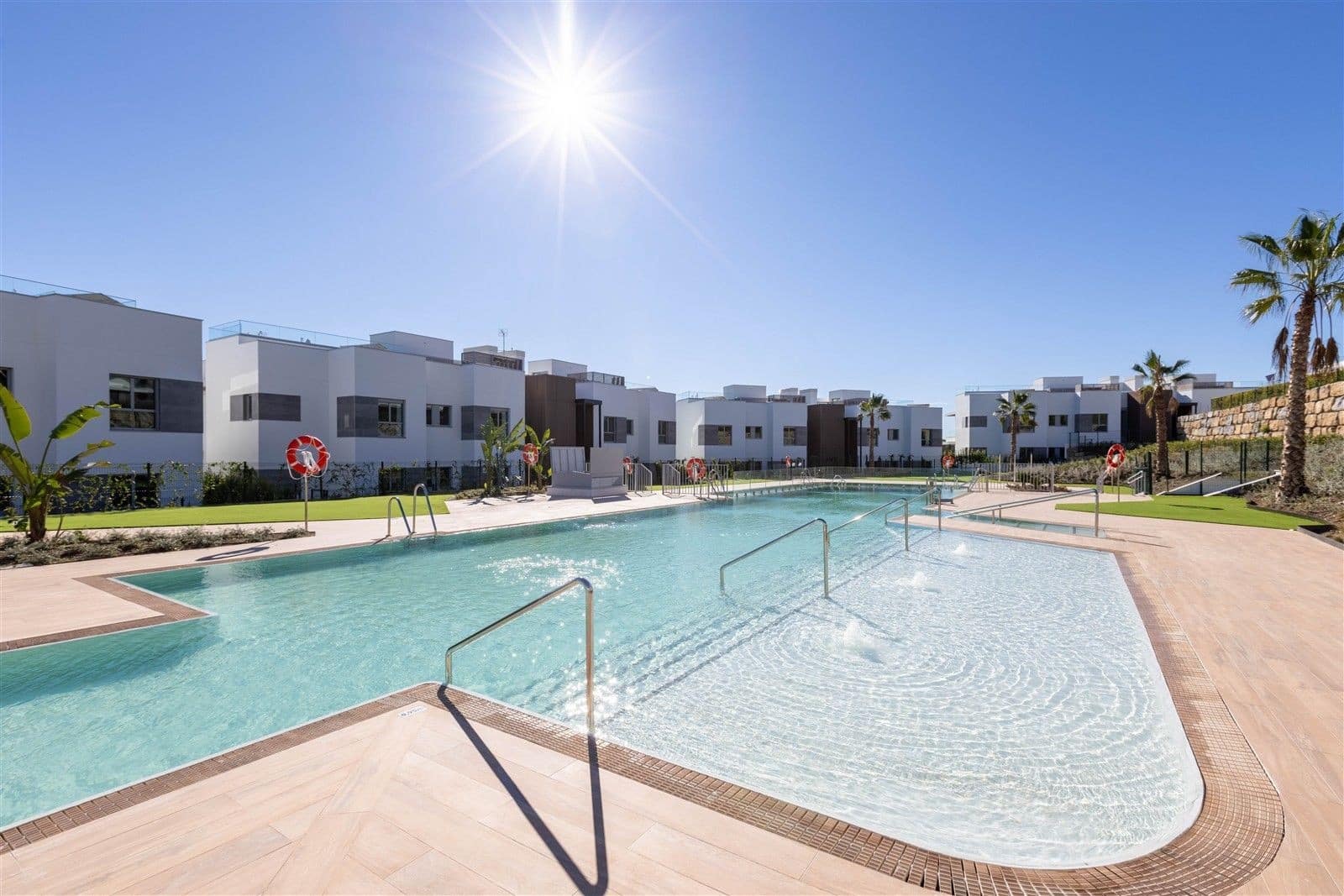 3 bedroom Penthouse for sale in Marbella with pool garage - € 1,495,000 (Ref: 9998497)