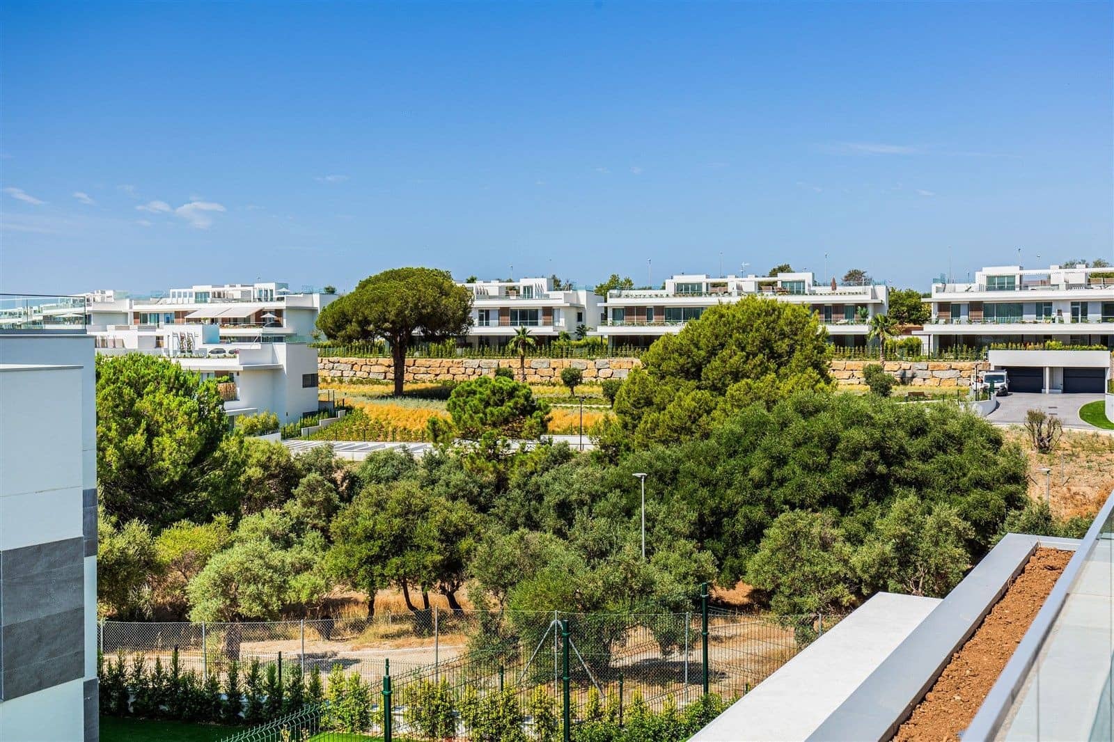 3 bedroom Penthouse for sale in Marbella with pool garage - € 1,495,000 (Ref: 9998497)
