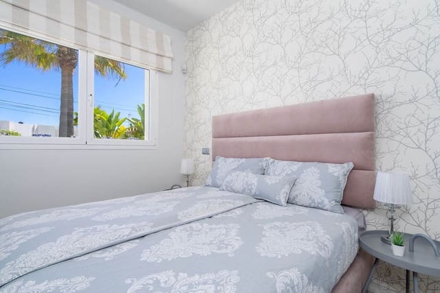 3 sypialnia Willa na sprzedaż w Marbella z basenem garażem - 1 990 000 € (Ref: 9998498)