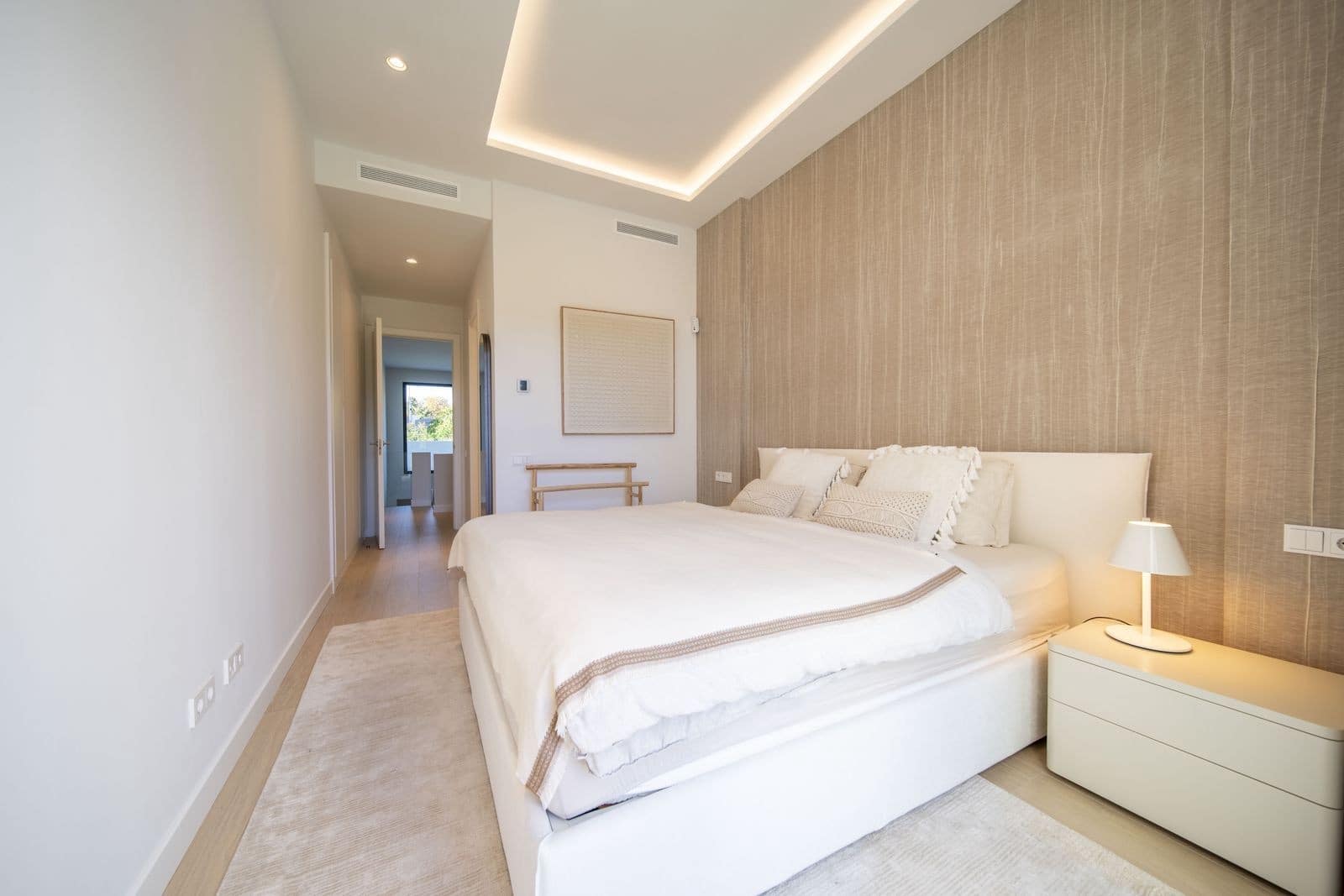 4 soveværelse Semi-Rækkehus til salg i Marbella med swimmingpool garage - € 2.450.000 (Ref: 9998501)