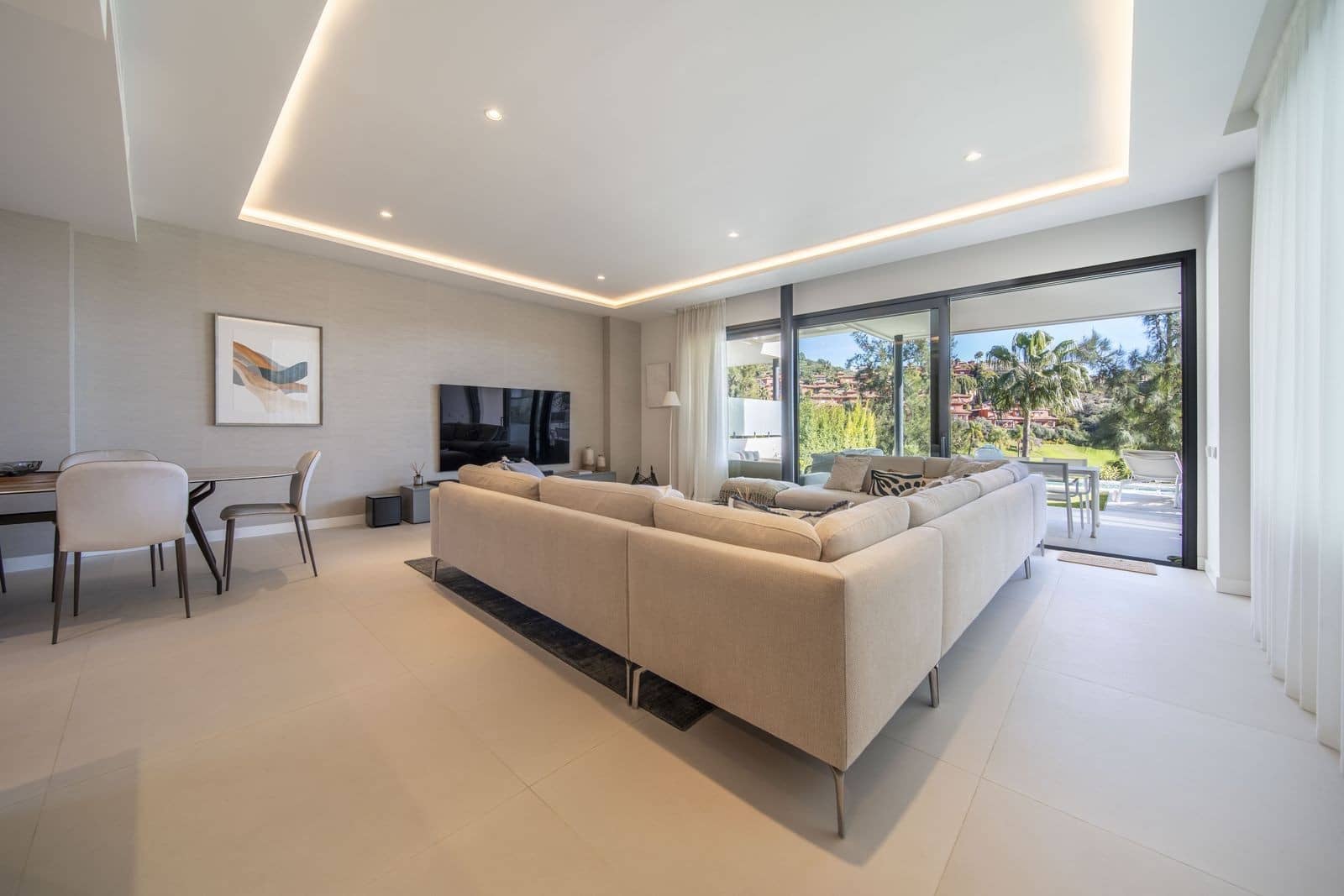 4 soveværelse Semi-Rækkehus til salg i Marbella med swimmingpool garage - € 2.450.000 (Ref: 9998501)